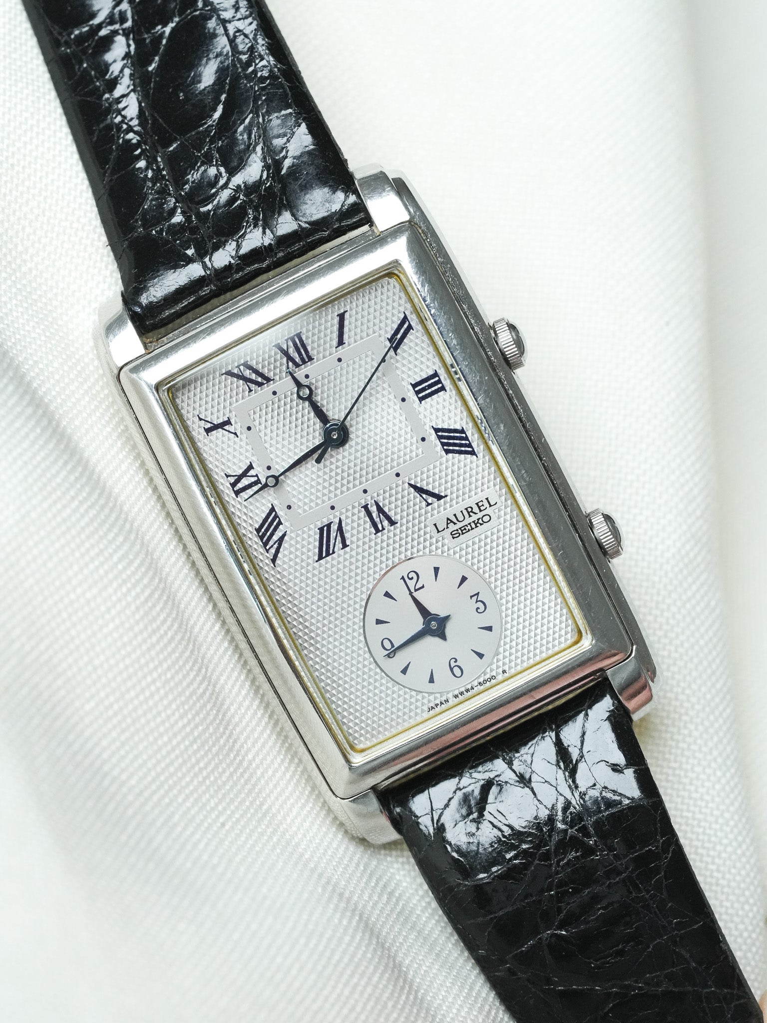 Seiko - Laurel Tank "gestuftes Gehäuse" Stahl Zwei Bewegungen - 1996