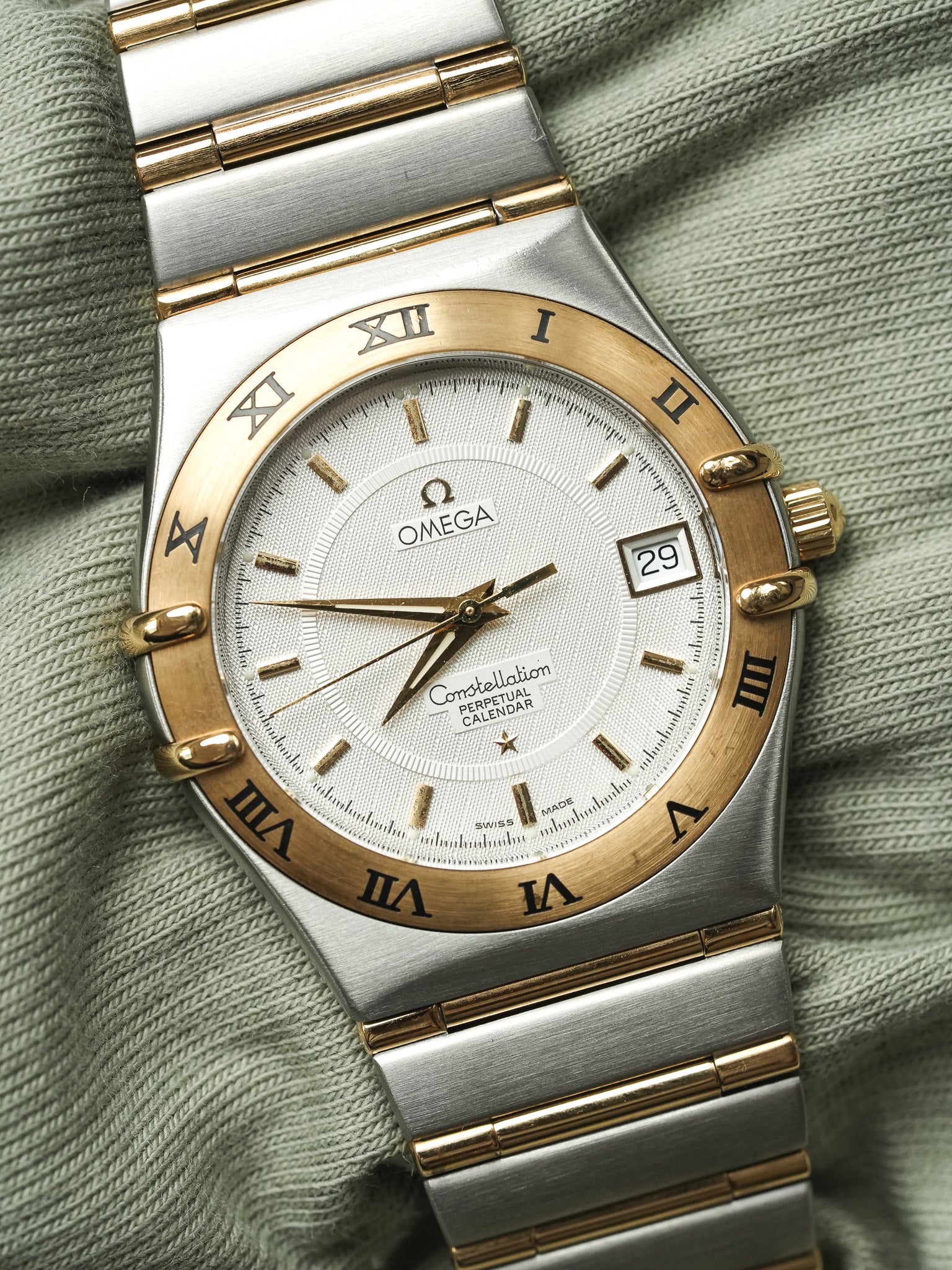 Omega - Constellation Manhattan Stahl Gold 18k Ewiger Kalender - 1990s