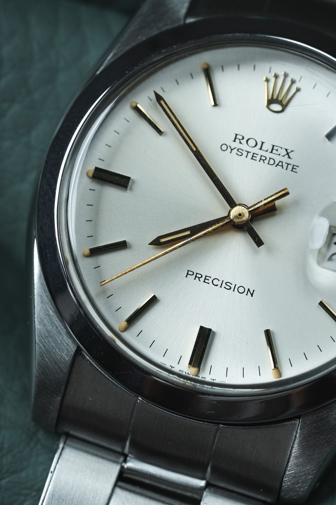 Rolex - Oysterdate 6694 Precision Cadran Champagne Aiguilles Or - 1977
