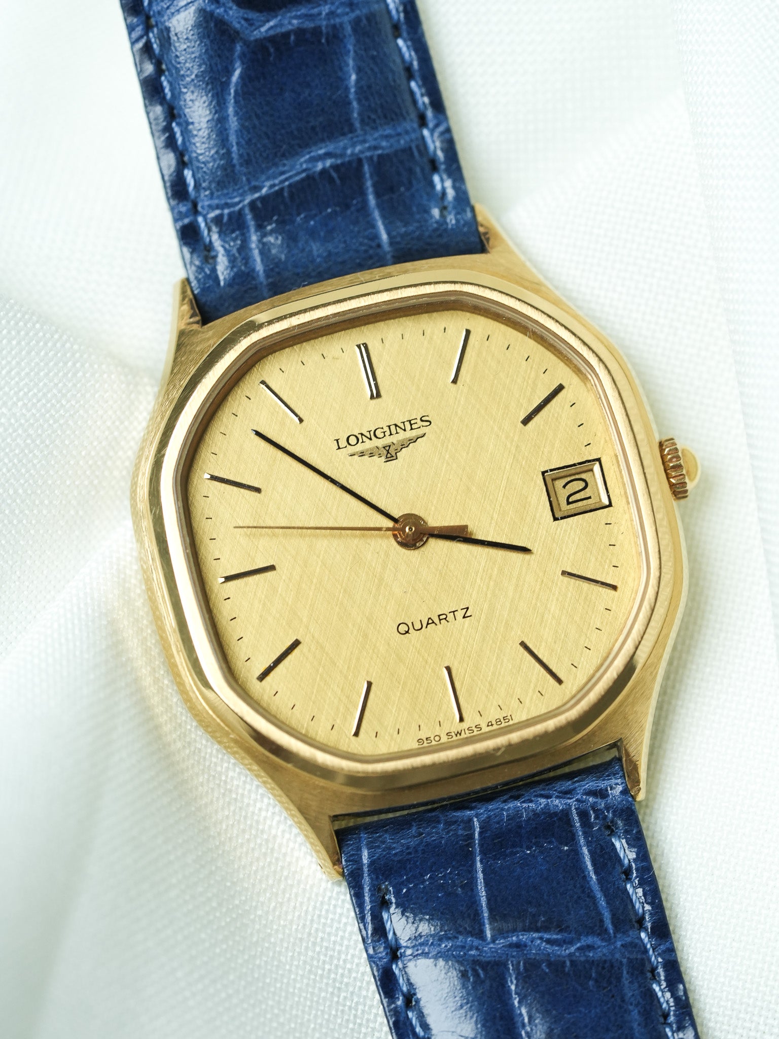 Longines - Octogonale Plaqué or Cadran Lin date - 1980s