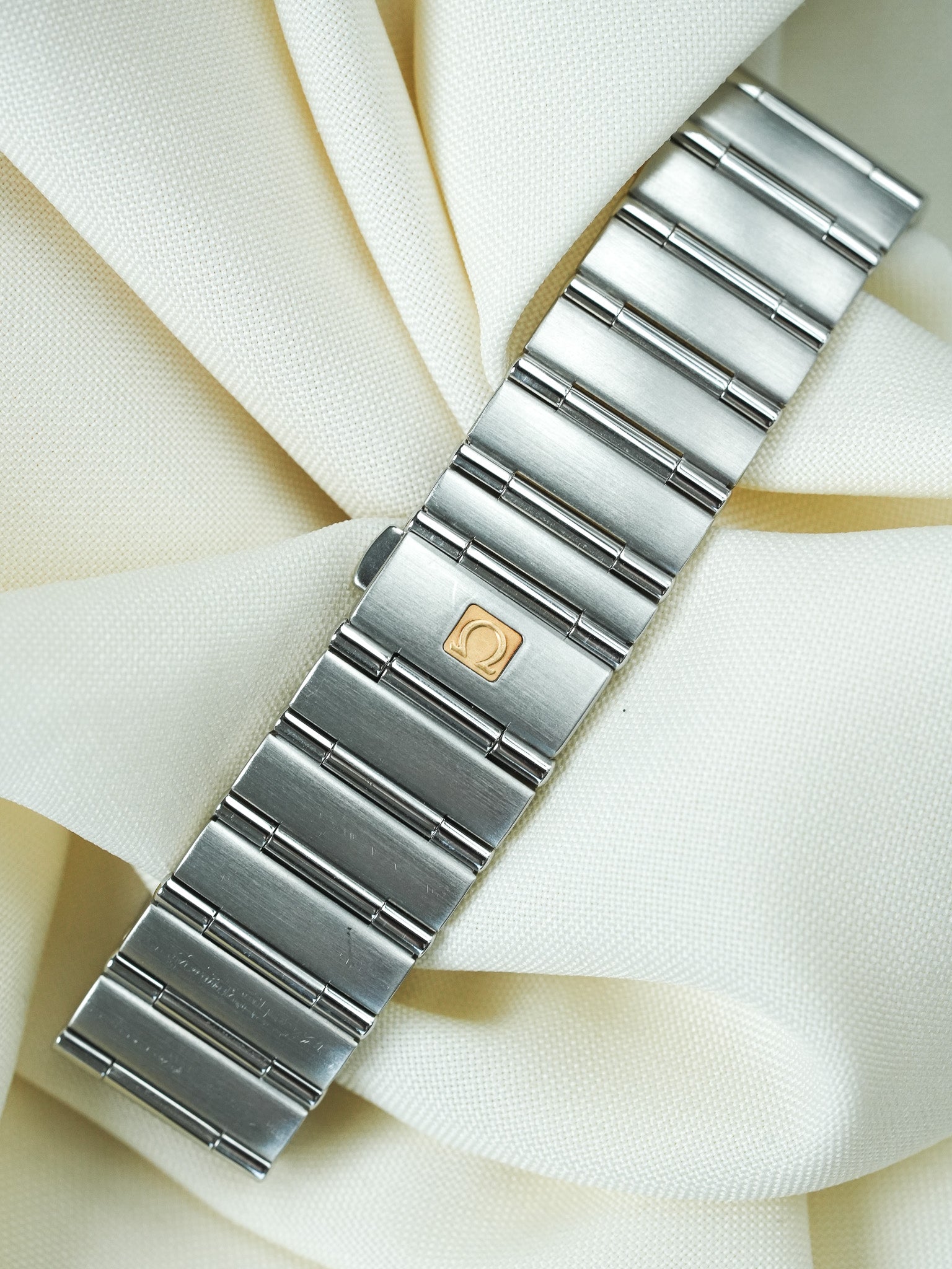 Omega - Constellation Manhattan "50th Anniversary" 1504.35 Acier Cadran Diamants - 2000s