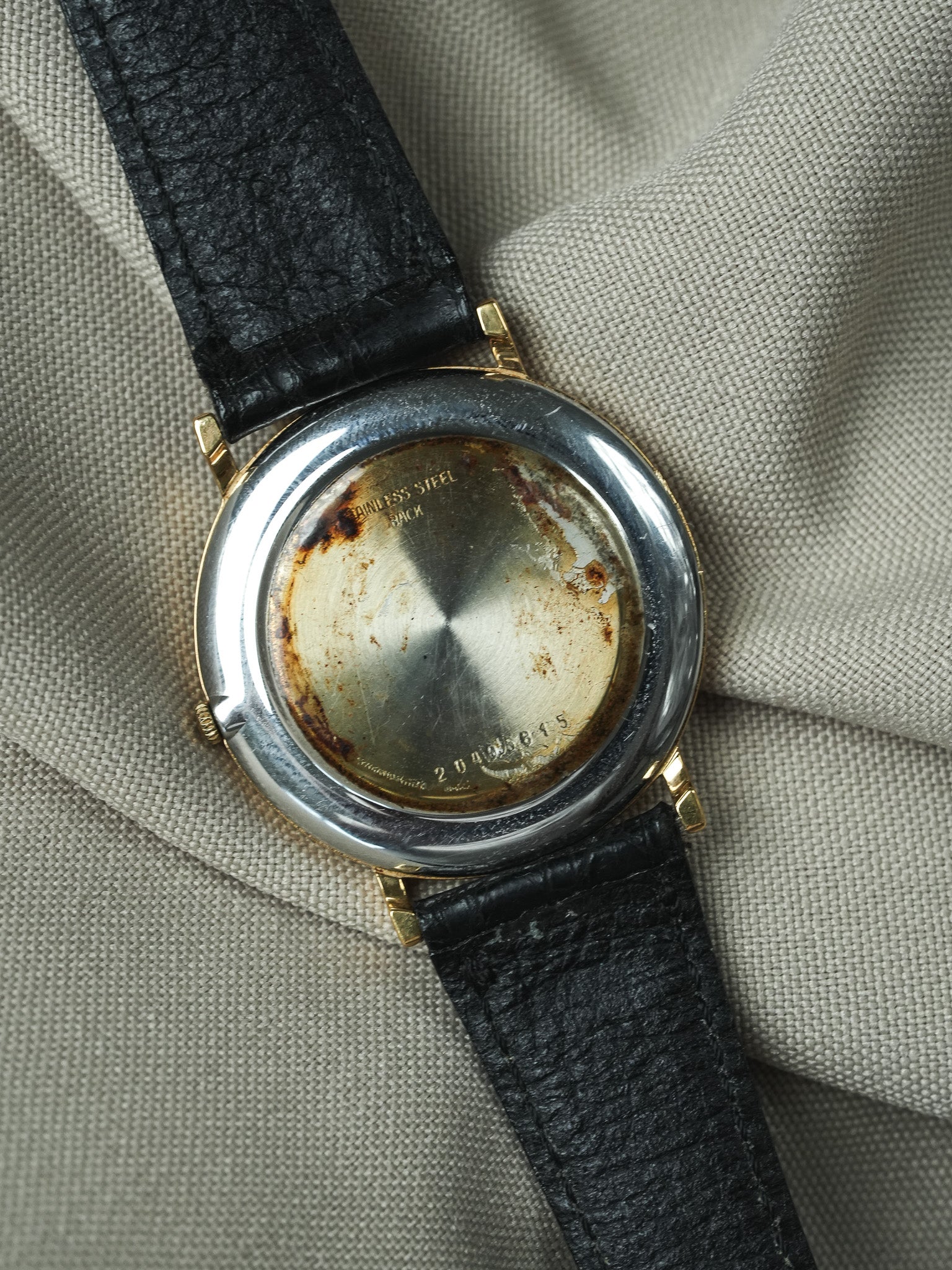 Longines - Ronde Noir Fecha Chapado en oro - 1980s
