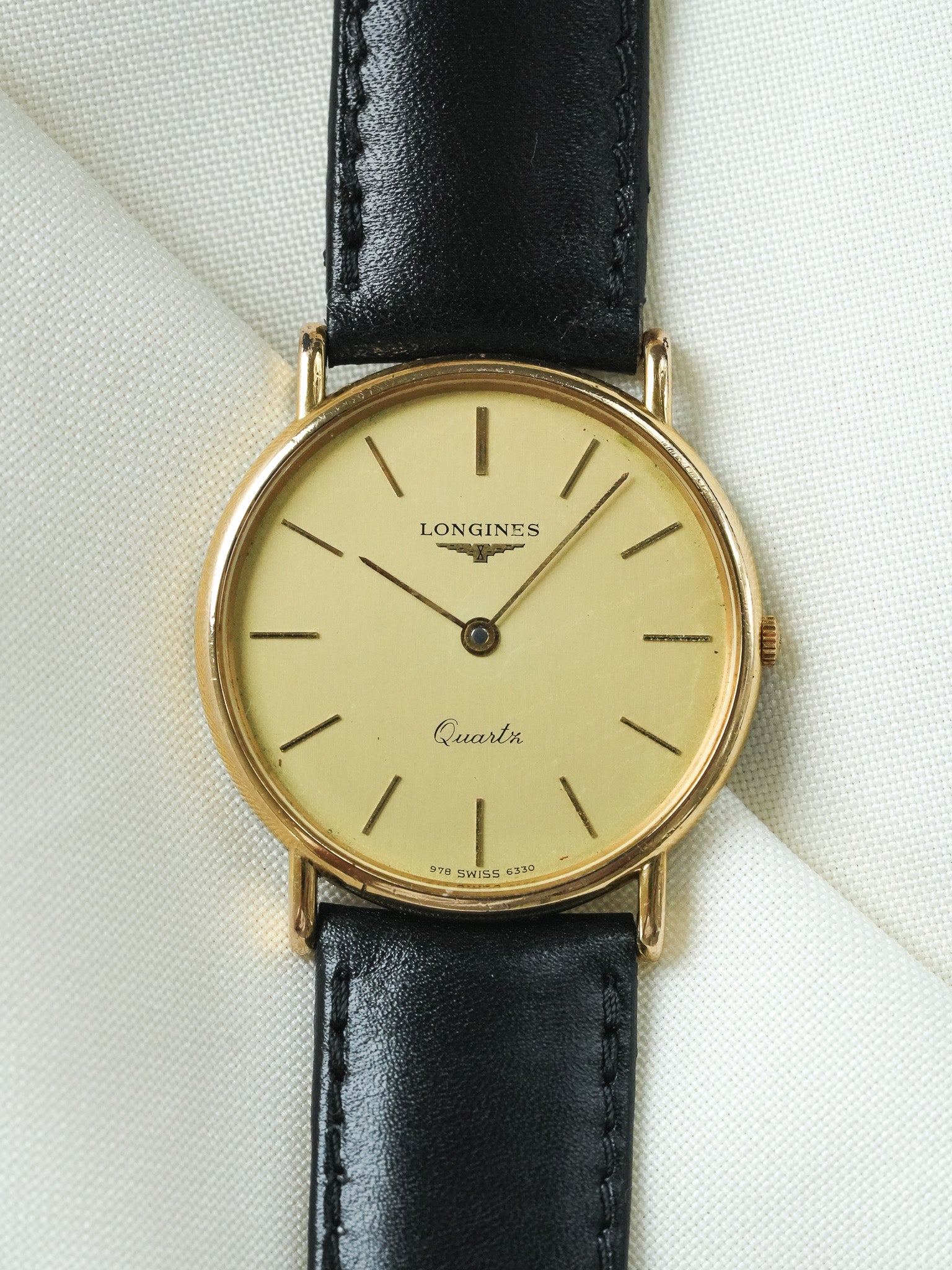 Longines - ساعة فاخرة رفيعة جدًا مستديرة 32 مم ذهب قرص ذهبي - 1980s