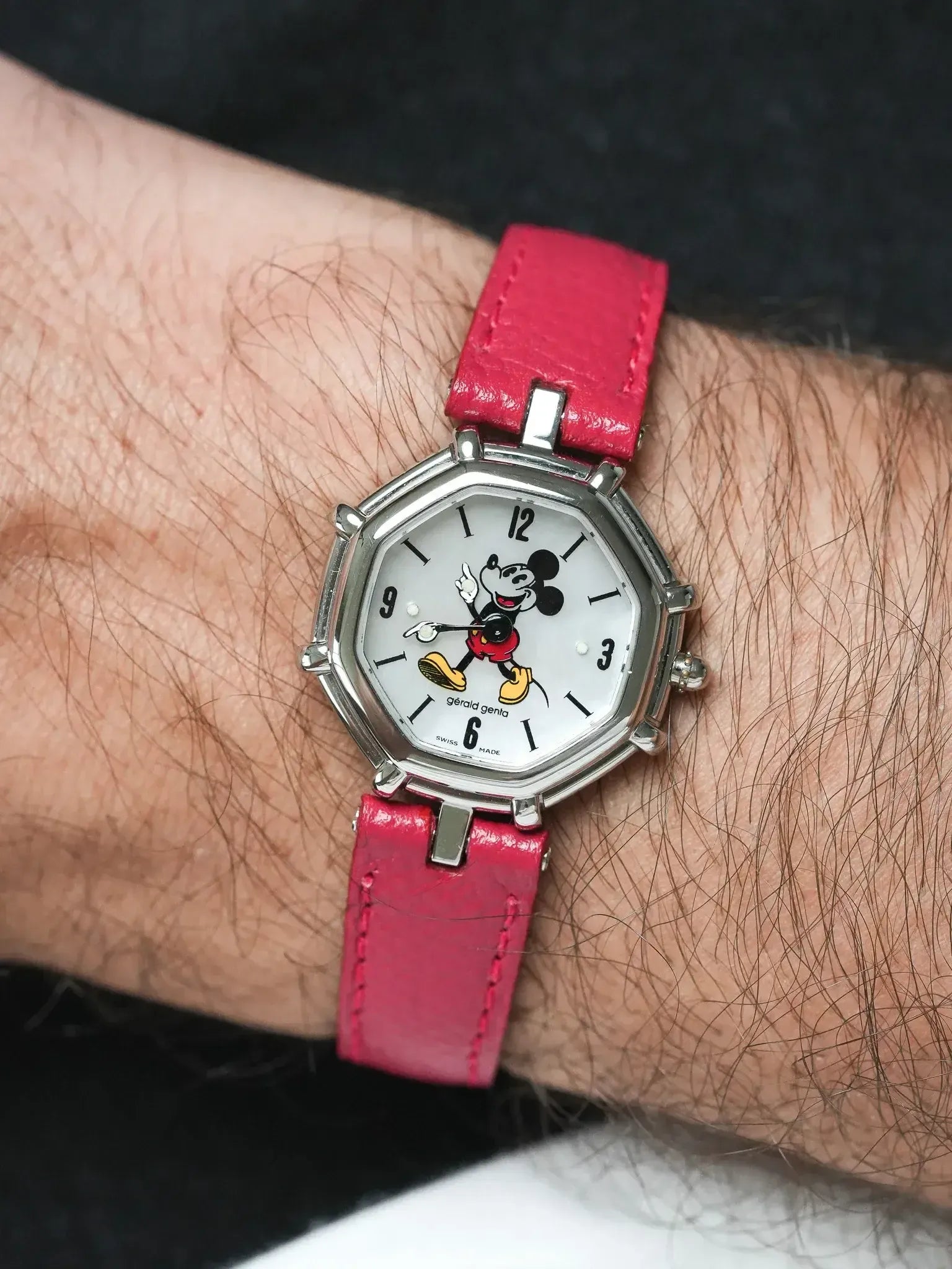 Gerald Genta - Mickey Mouse Disney 27mm Perlmutt Facettiert - 1990s