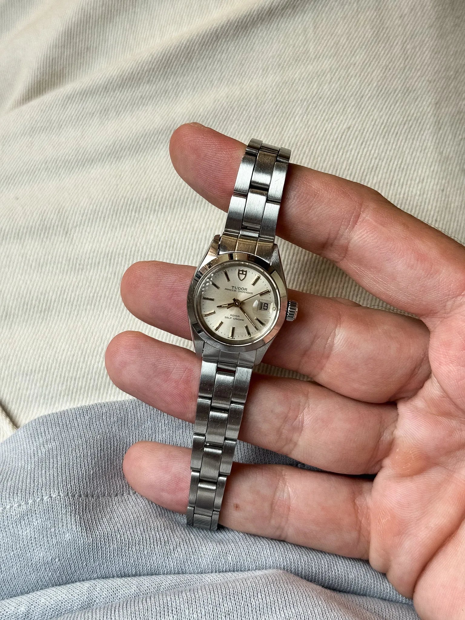 Tudor x Rolex - Princess Oysterdate 24mm Automatique Acier référence 92400 - 1985