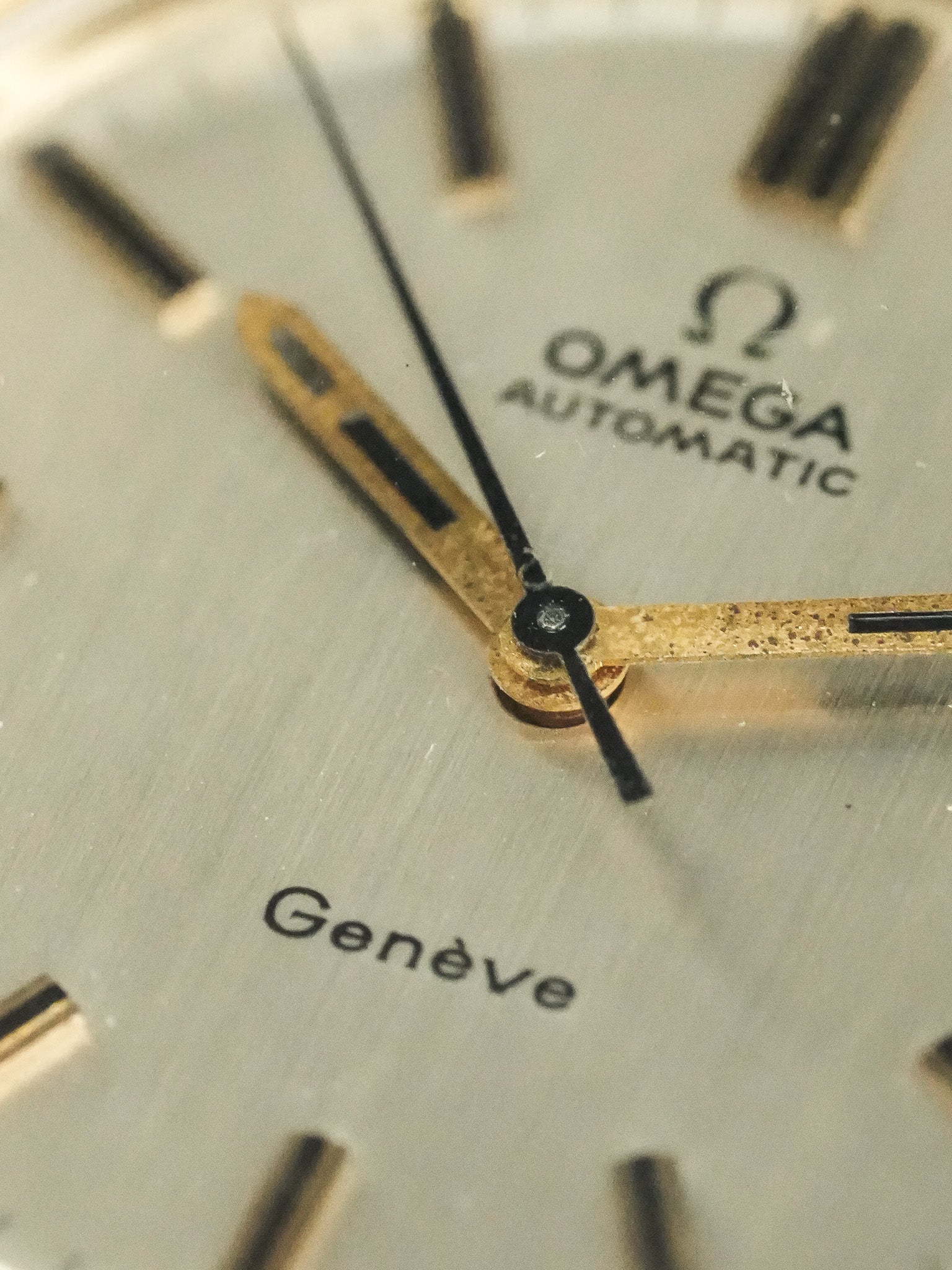 Omega - Genève 166.0118 Tonneau XL vergoldet - 1972