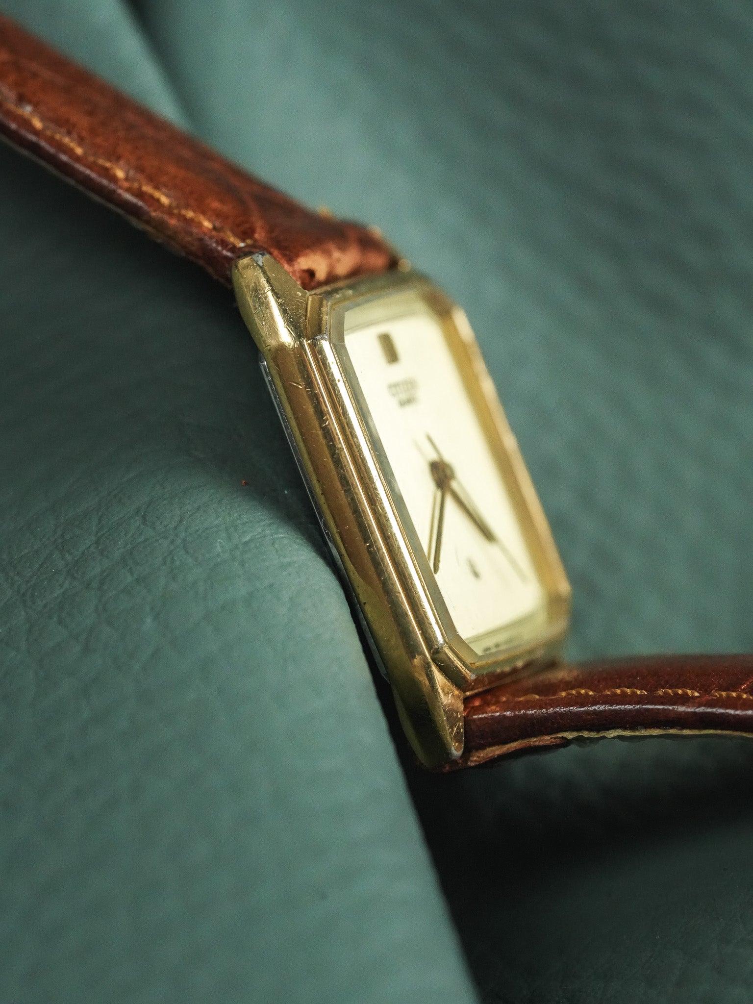 Citizen - Tank vintage Oro Cabochon - 1983