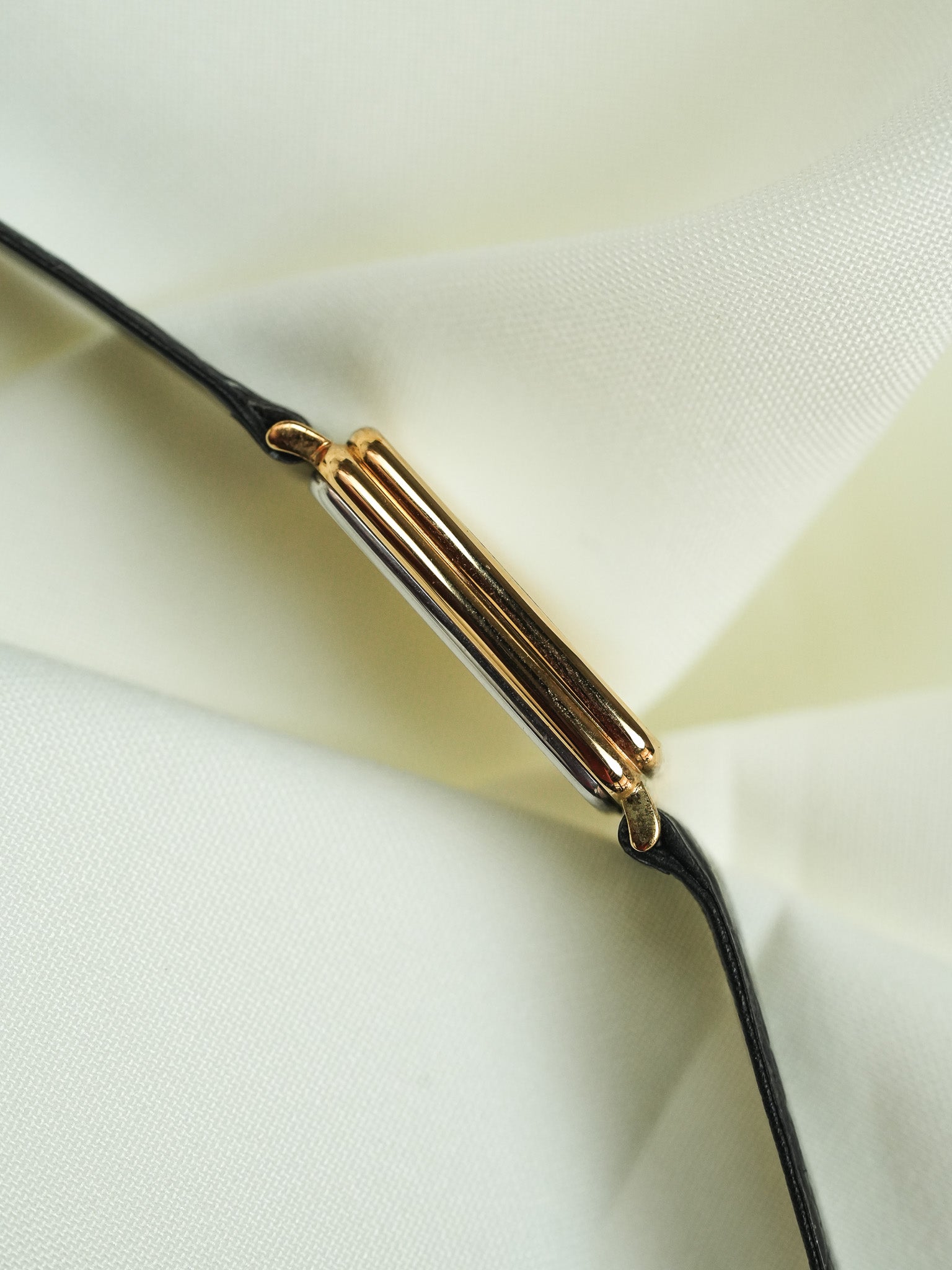 Yema - Paris Tonneau Date 6H Or Cadran blanc Quartz - 1990s