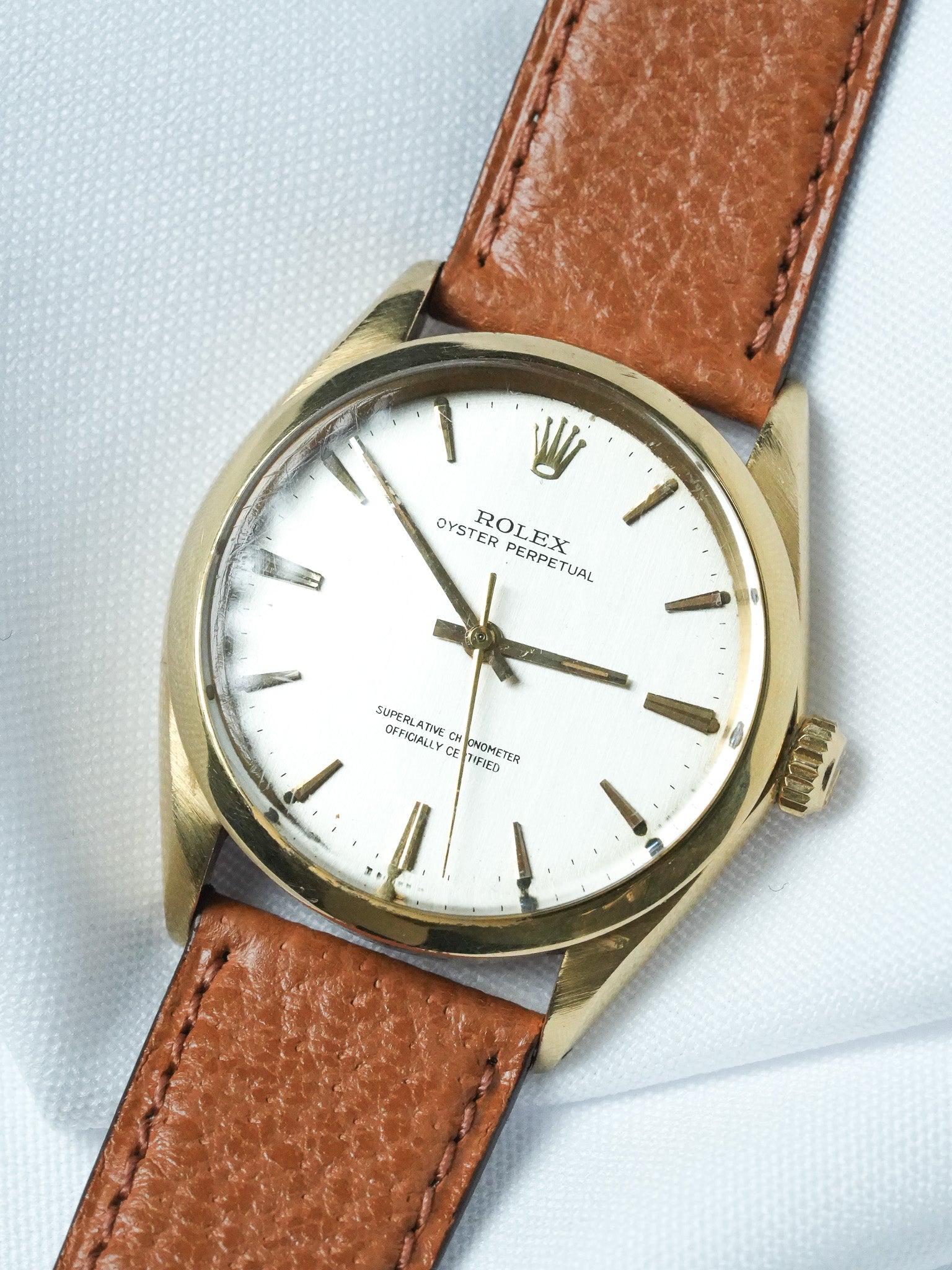 Rolex Oyster 1002 Vintage Watch - 34mm Yellow Gold 18k (1966)