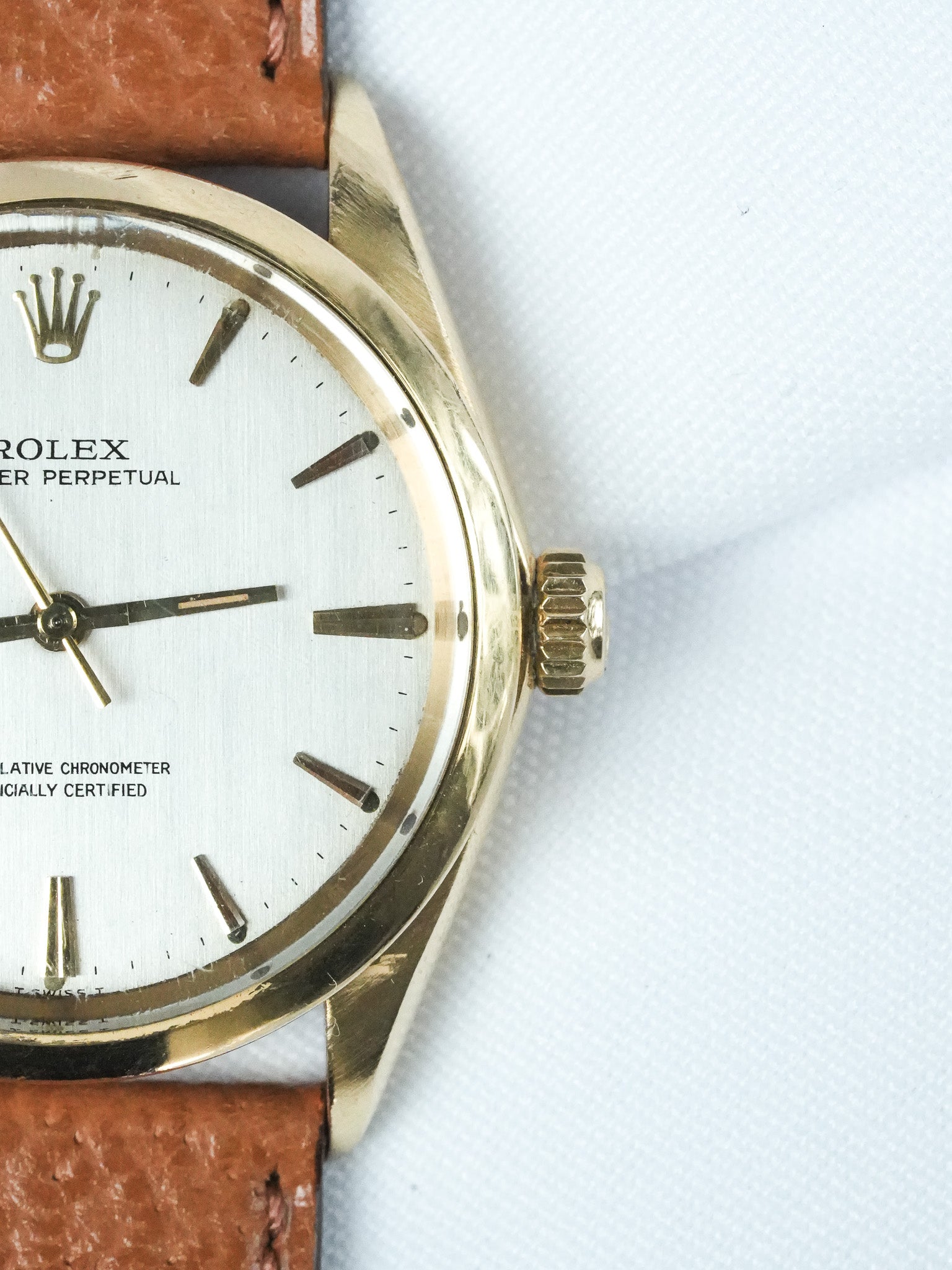 Rolex Oyster 1002 Vintage Watch - 34mm Yellow Gold 18k (1966)