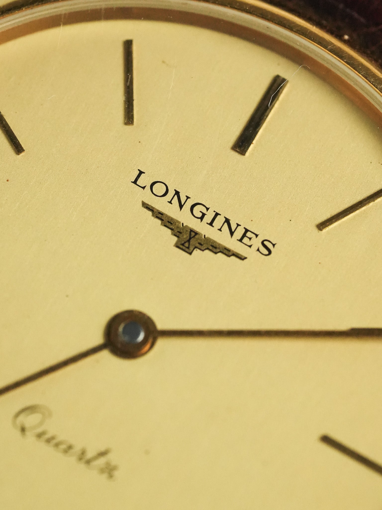 Longines - Ronde Extra plate Cadran Or Quartz - 1980s