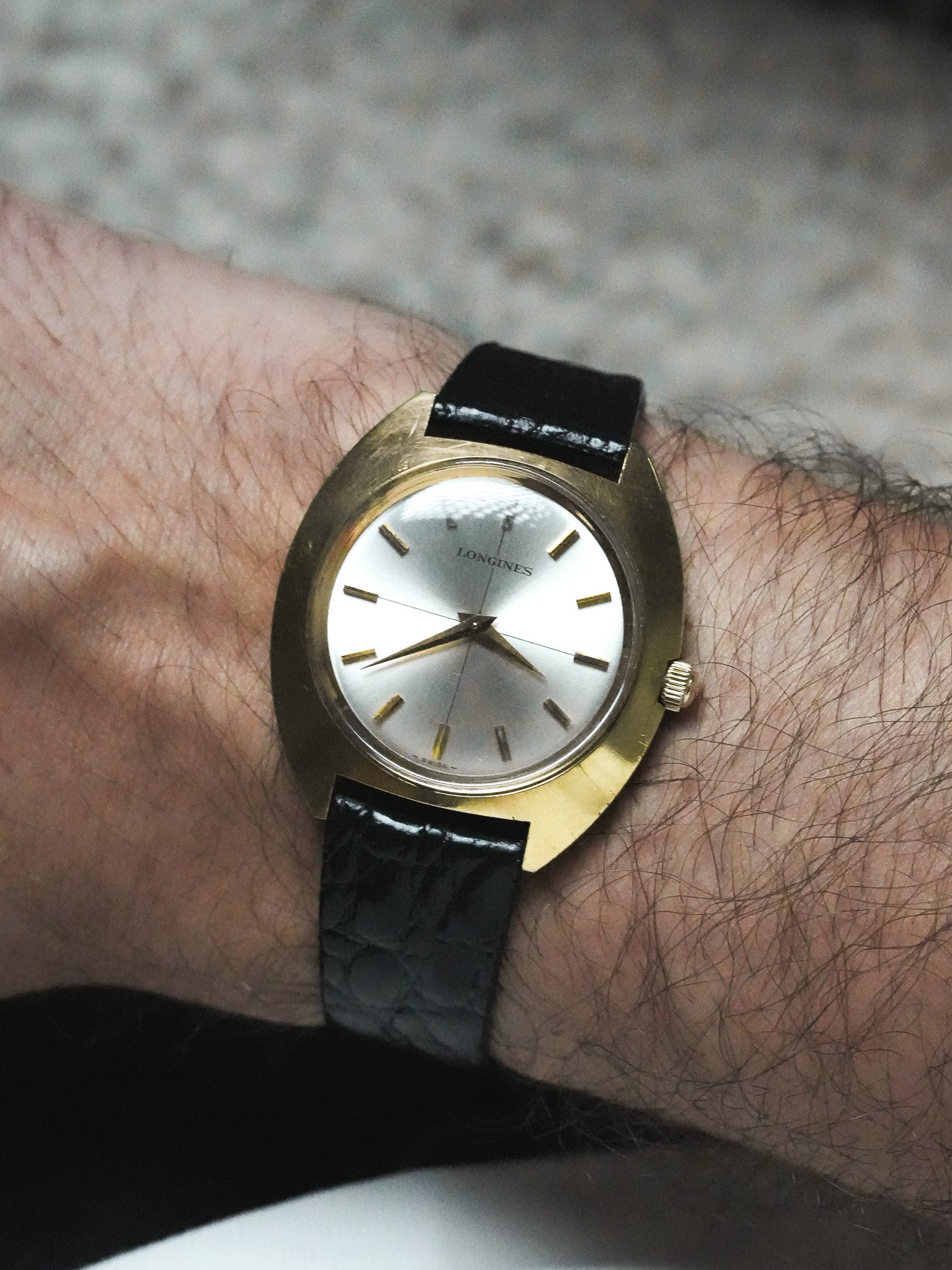 Montre Longines Vintage Disco - Plaqué Or Manuel (Années 1970) - Atelier Victor