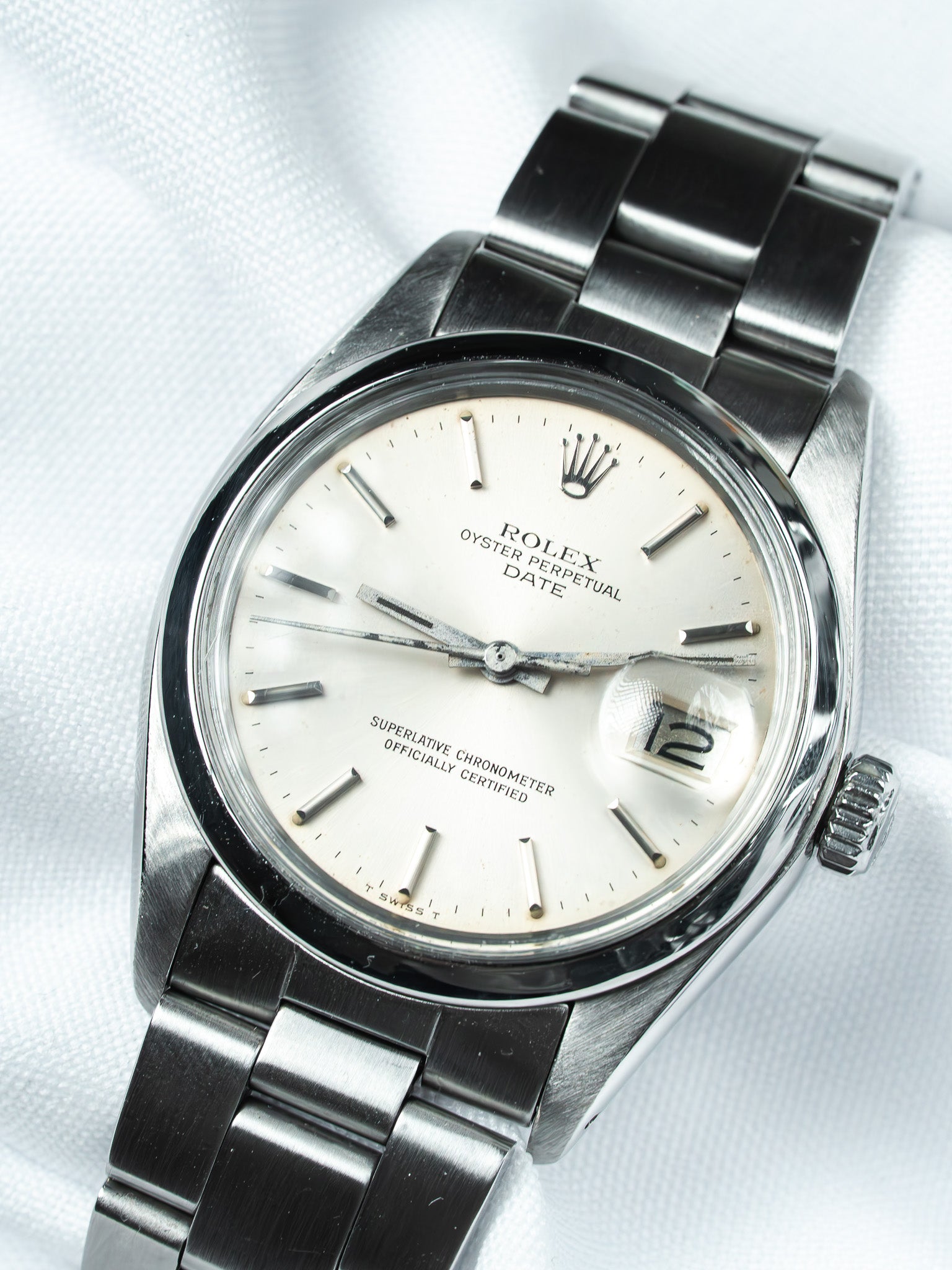 Vintage Rolex Oyster Perpetual Date 1500 Watch - 34mm Automatic Stainless Steel (1978)