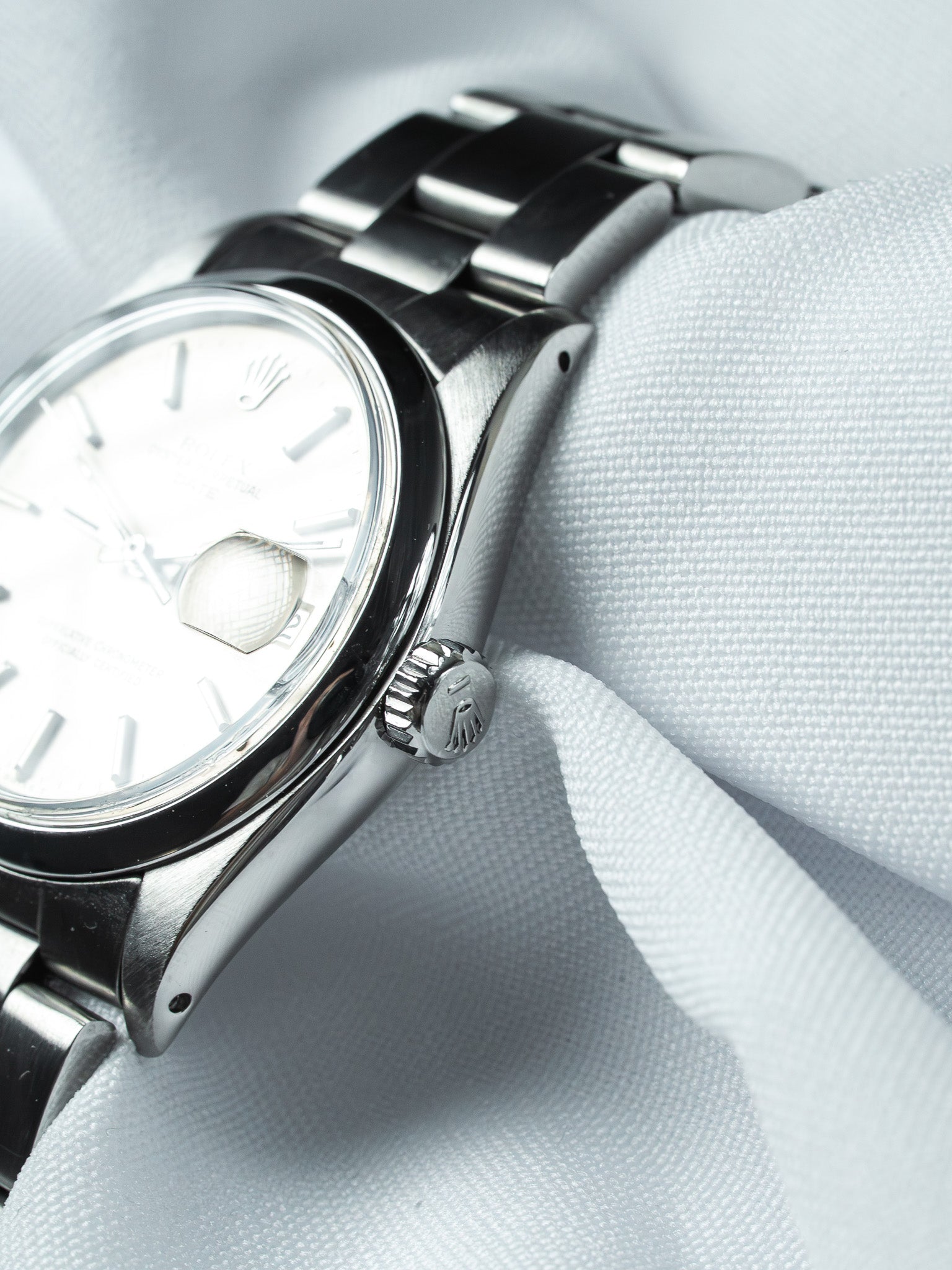 Vintage Rolex Oyster Perpetual Date 1500 Watch - 34mm Automatic Stainless Steel (1978)