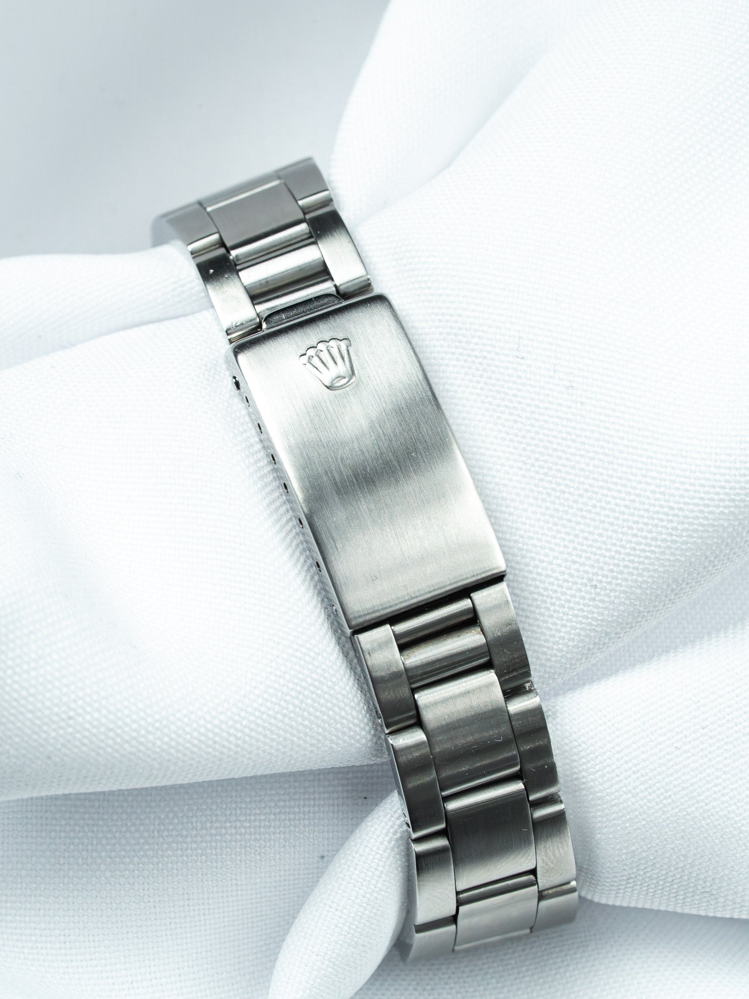 Vintage Rolex Oyster Perpetual Date 1500 Watch - 34mm Automatic Stainless Steel (1978)