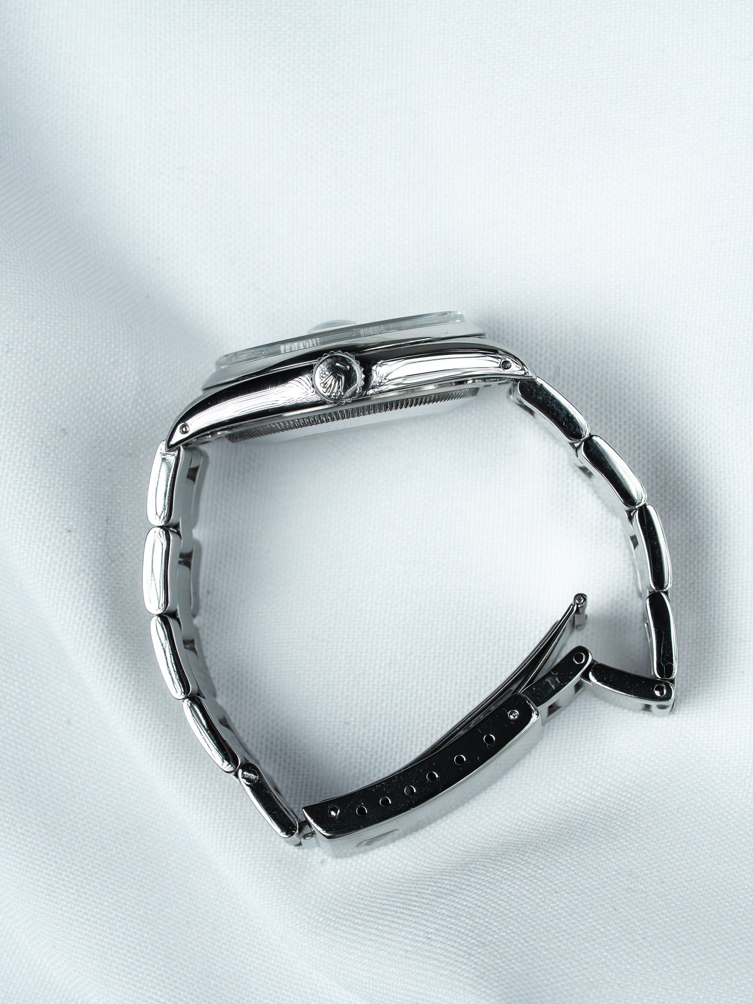 Vintage Rolex Oyster Perpetual Date 1500 Watch - 34mm Automatic Stainless Steel (1978)