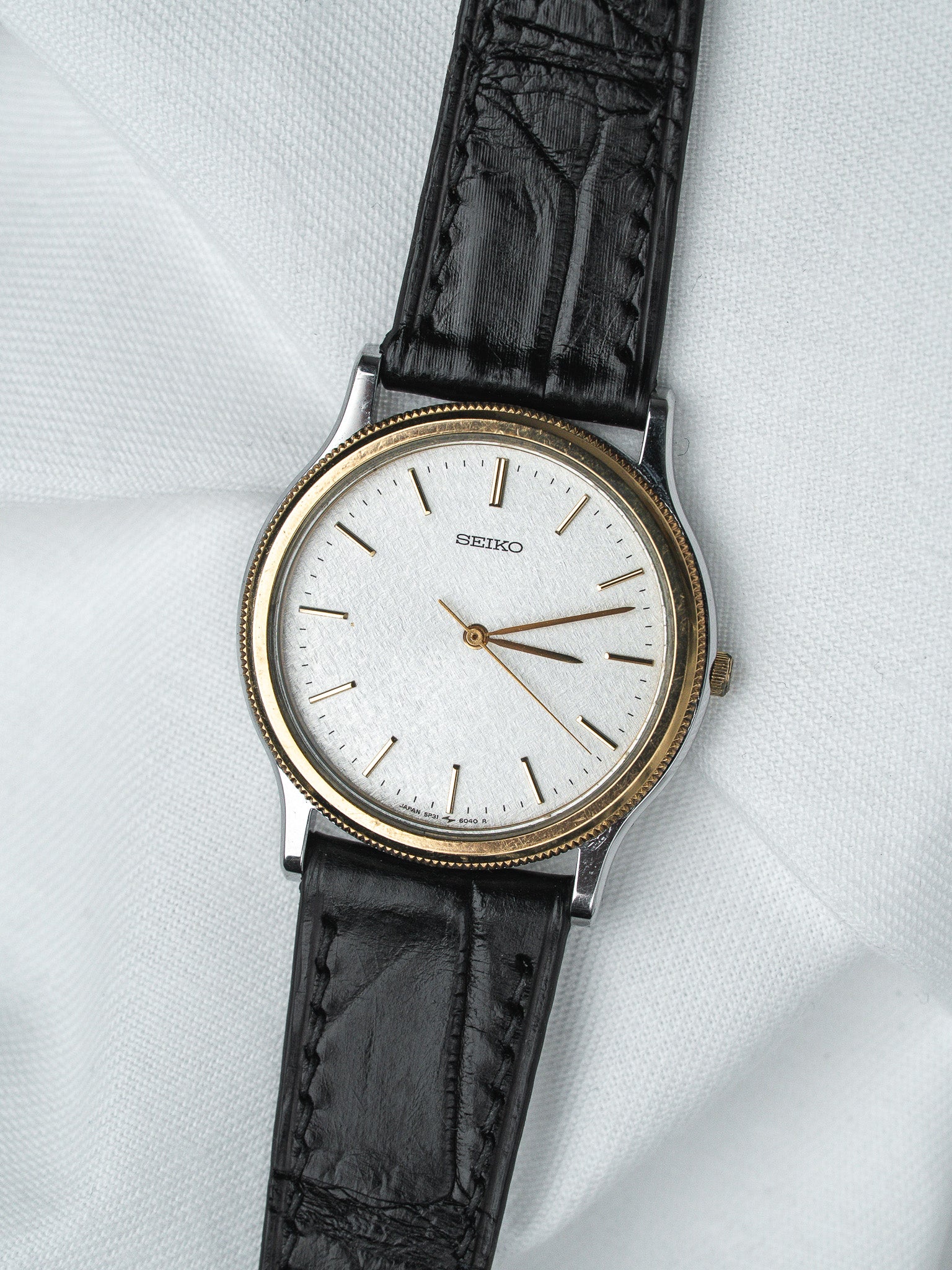 Vintage Watch Seiko 5P31-6030 Two-Tone — Silver Linen Dial (1996)