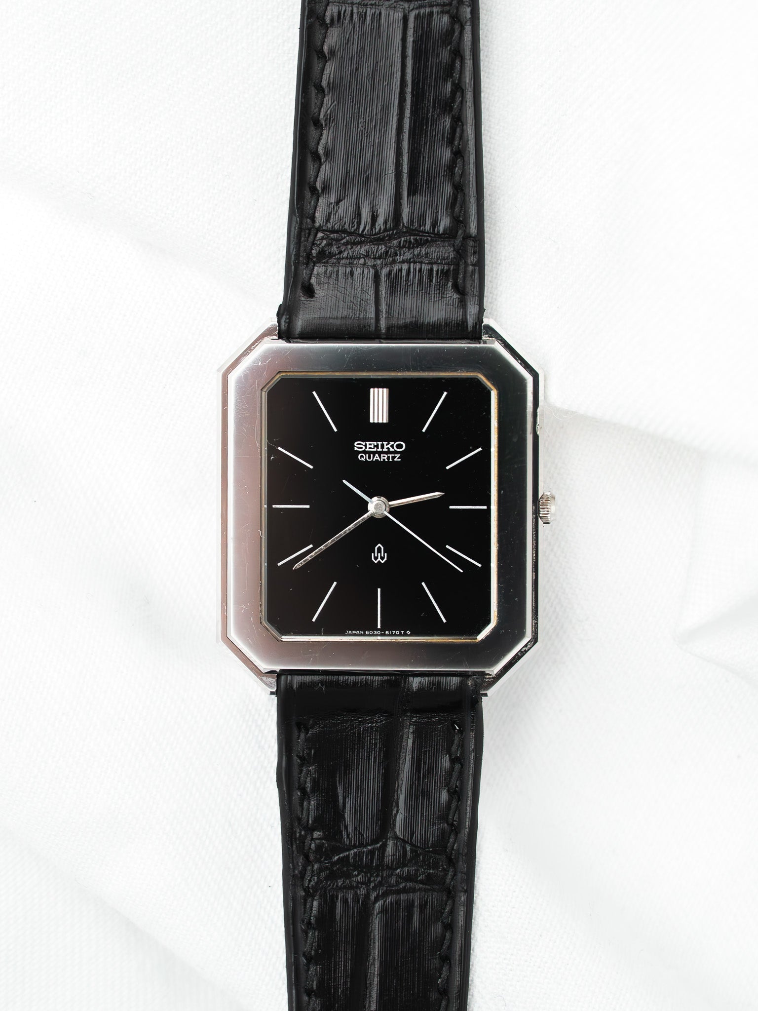 Montre Seiko Vintage Acier — Cadran Noir Laqué Habillée (1980)