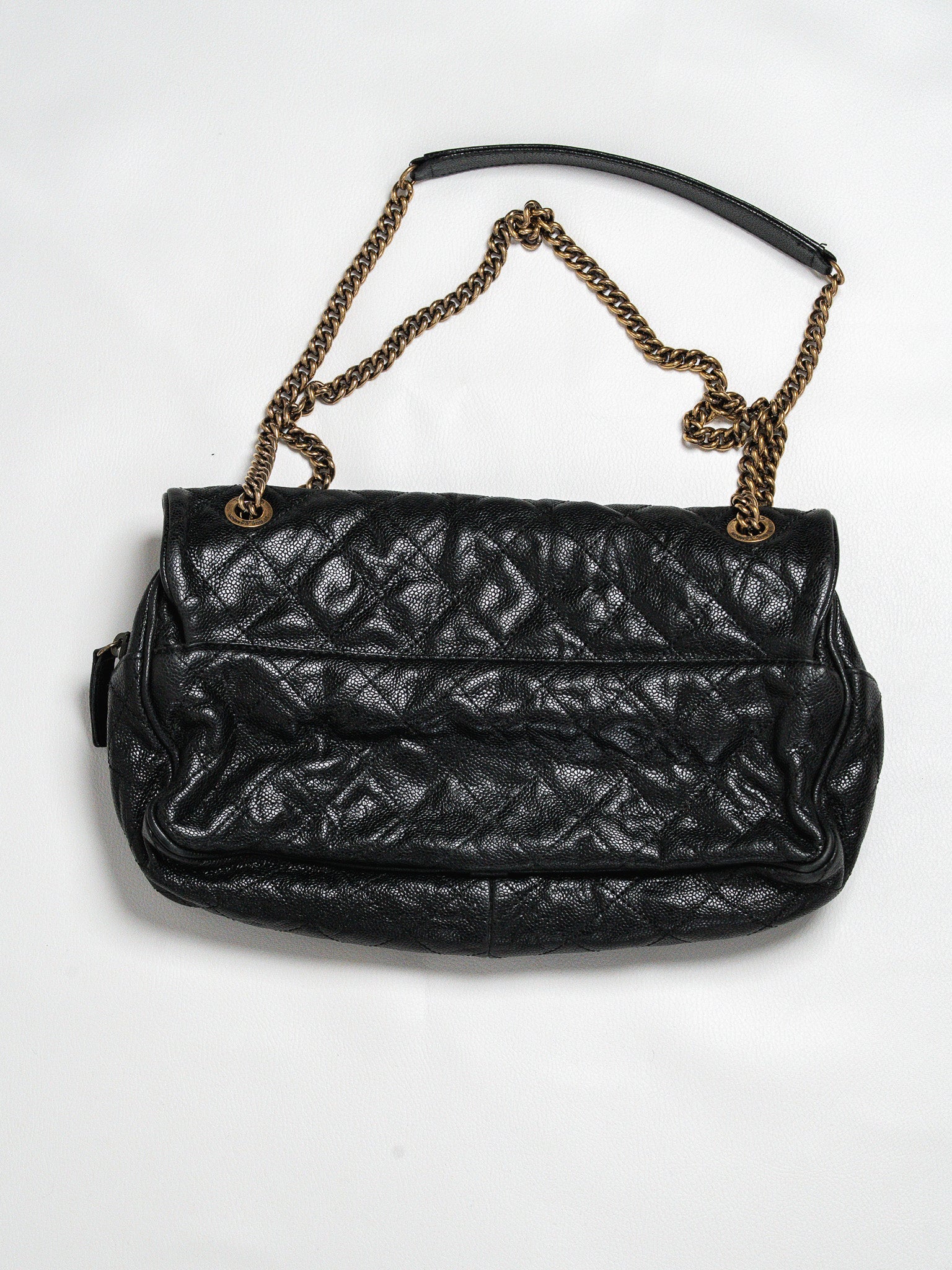 Sac Chanel Vintage en Cuir Caviar Noir Matelassé à Rabat