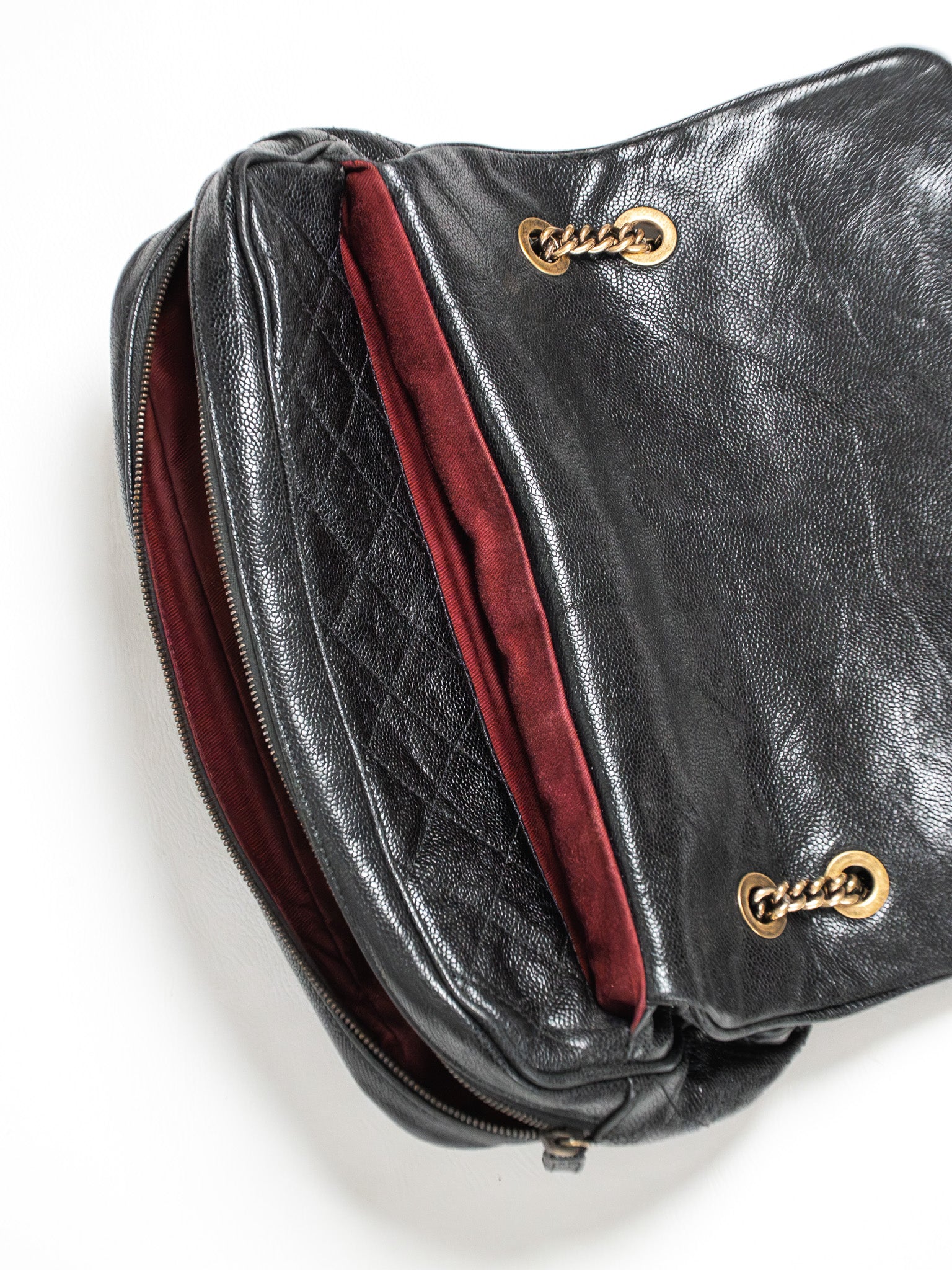 Sac Chanel Vintage en Cuir Caviar Noir Matelassé à Rabat
