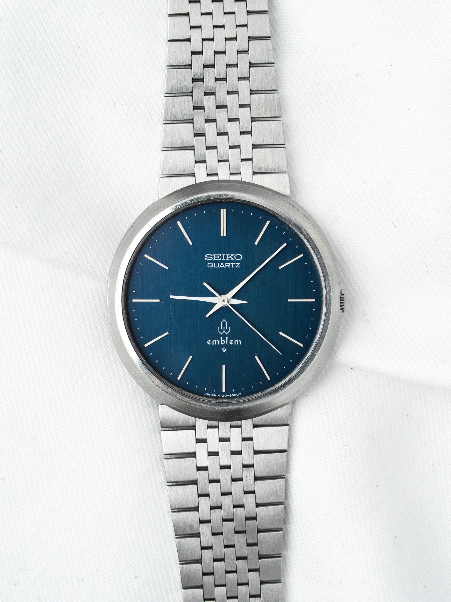 Montre Seiko Emblem Vintage Acier — Cadran Bleu Ultra-Plate (1976)
