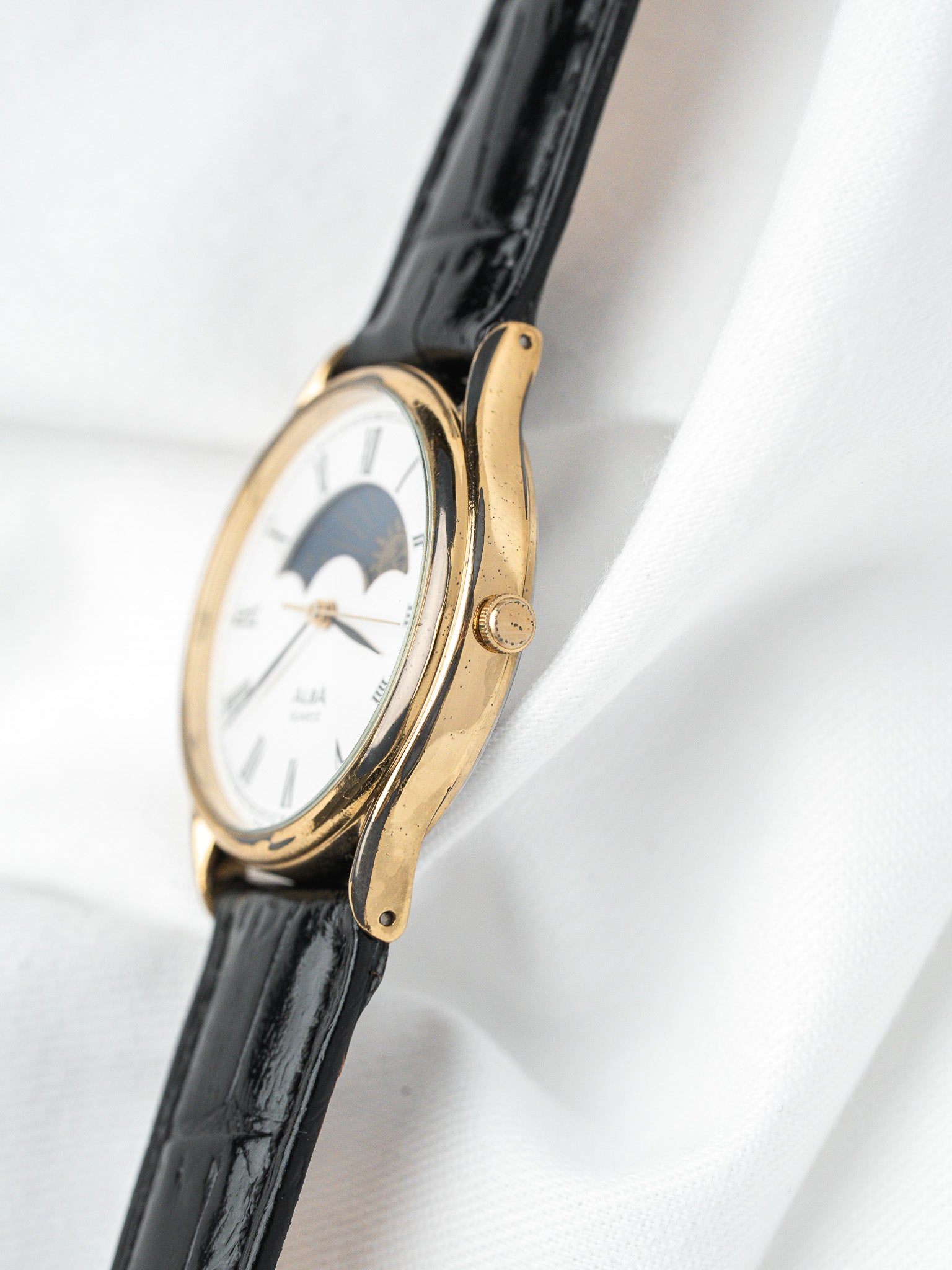 Orologio Alba Seiko Giorno-Notte Placcato Oro — Quadrante Bianco (1994)