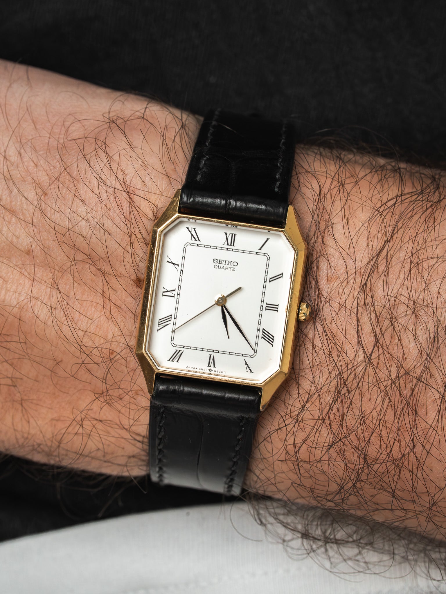 Seiko Tank 八角形腕表 — 白色表盘 罗马数字(1984)