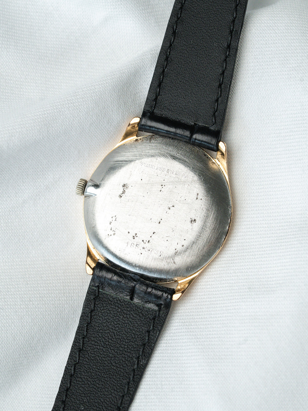 Montre Longines Vintage 4139 — Cadran Noir, Plaqué Or (1977)