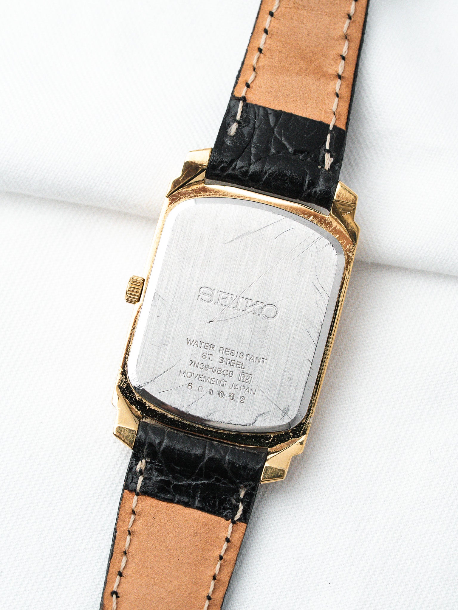 Montre Seiko Tank7N39-08C0 Plaqué Or — Blanc (1996)