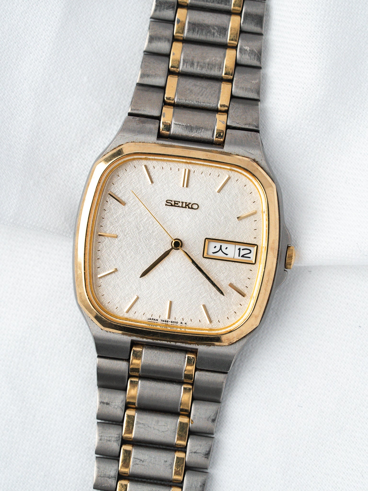 Montre Seiko 7N83-5010 Coussin Bicolore — Cadran Lin (1990s)