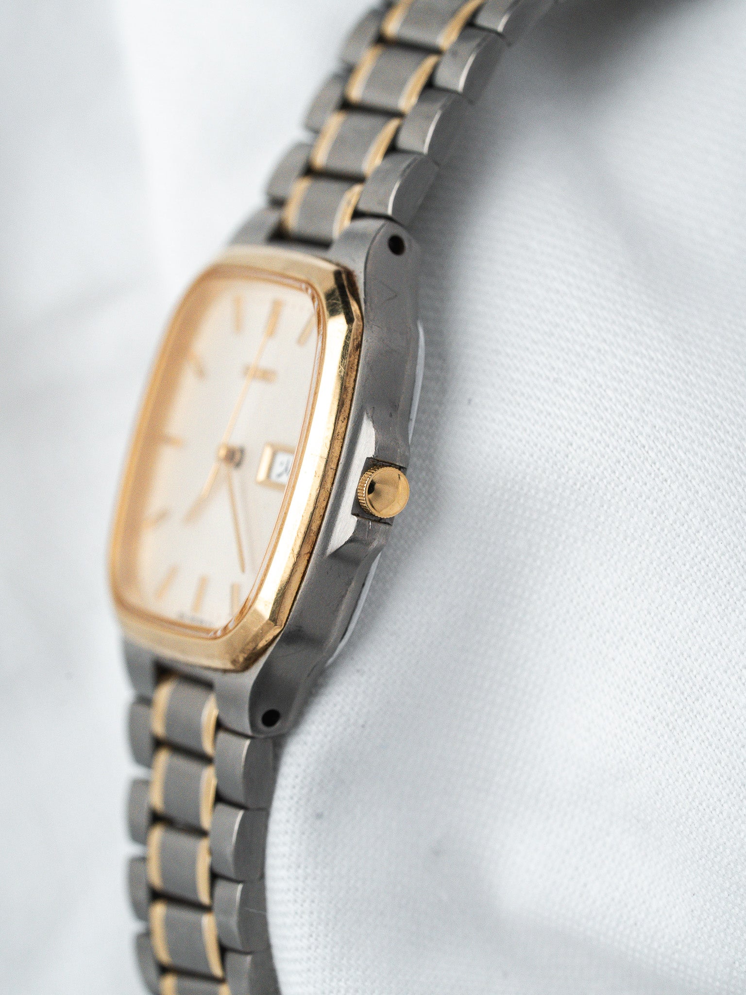 Montre Seiko 7N83-5010 Coussin Bicolore — Cadran Lin (1990s)