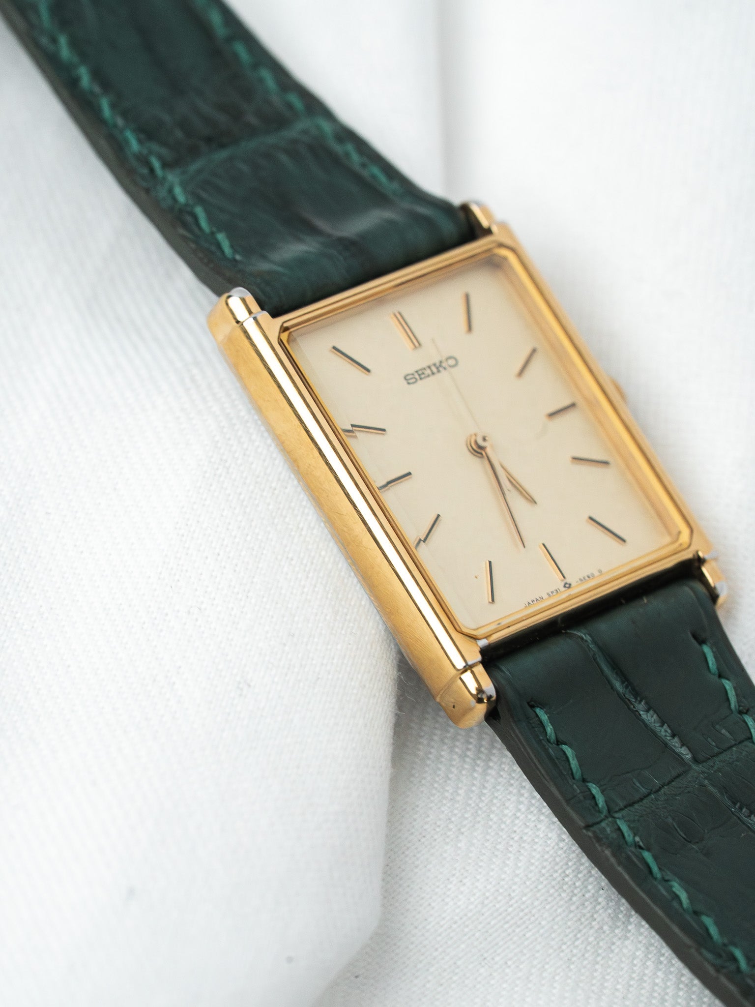 Montre Seiko Tank Plaqué Or — 5P31-5D40 (1988)