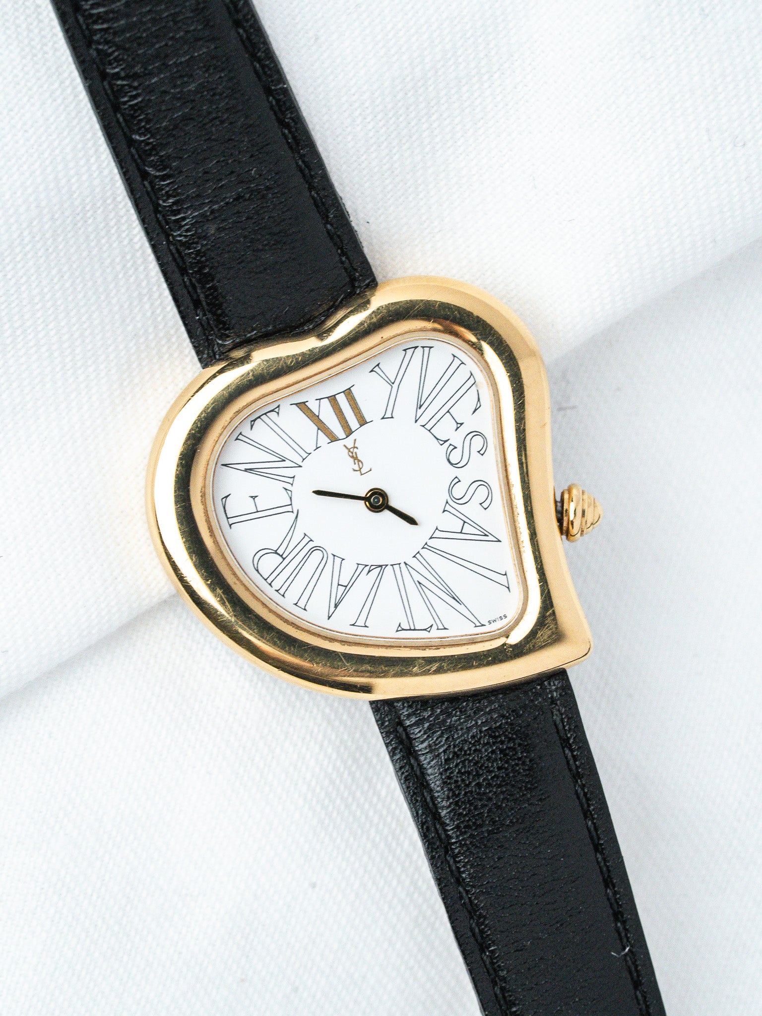 Montre Yves Saint Laurent Cœur Plaqué Or — Cadran Signature (1990s)