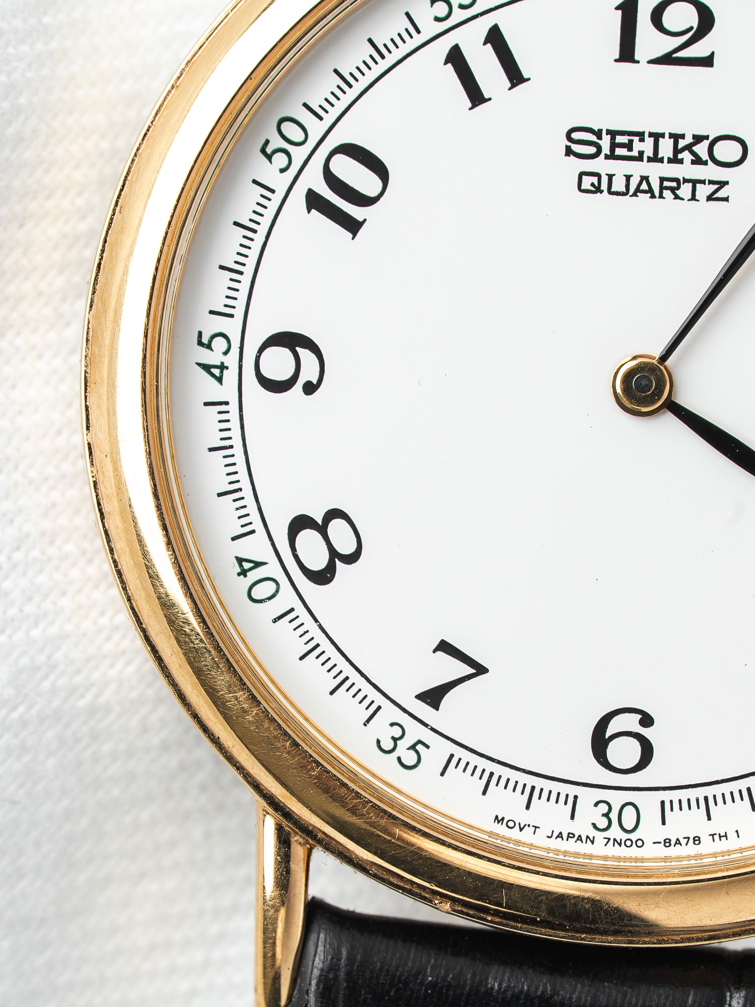 Montre Seiko 7N00-8A00 Plaqué Or — Cadran Blanc Arabe (2001)