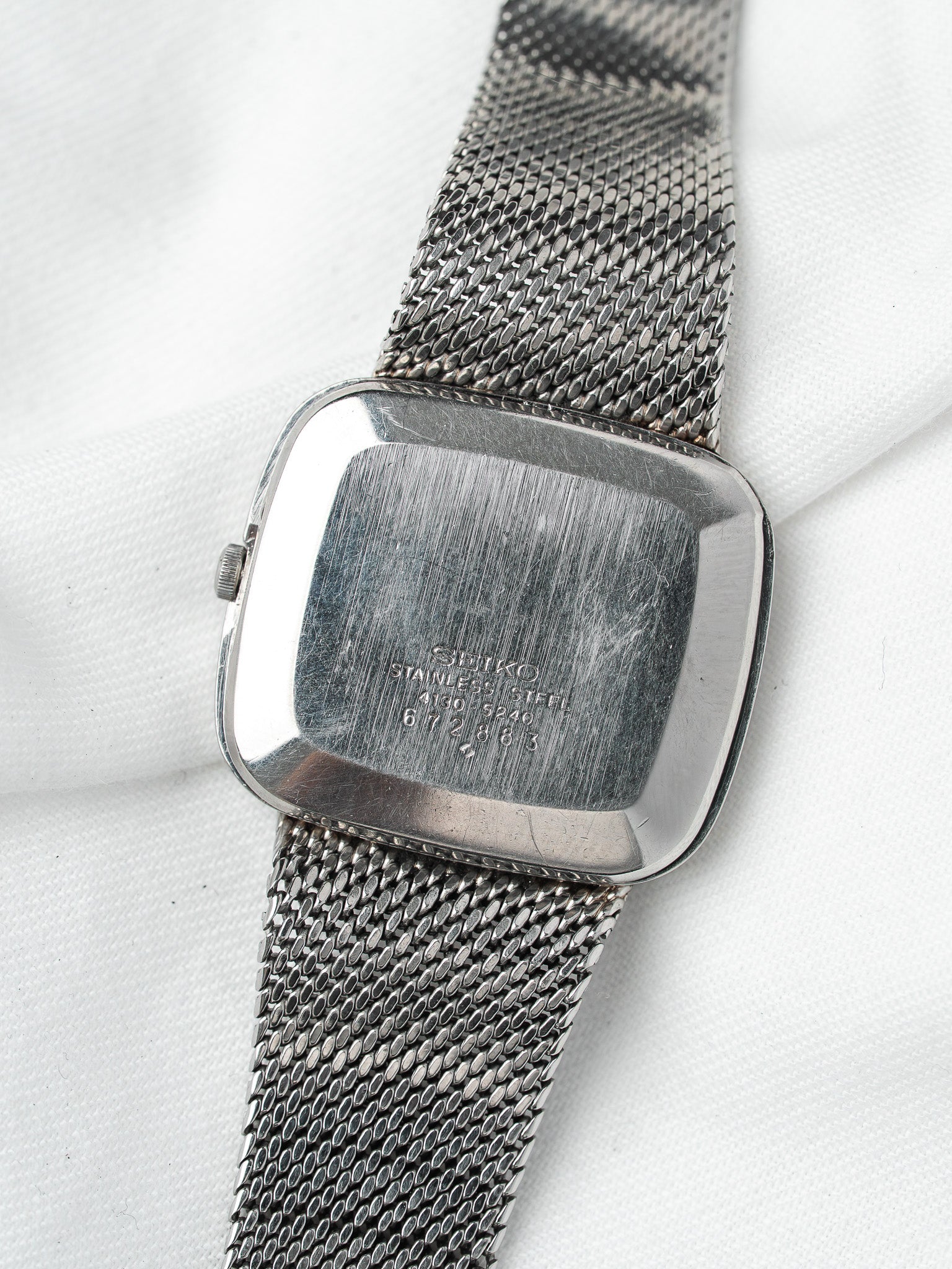Seiko vintage watch with stainless steel case and mesh bracelet