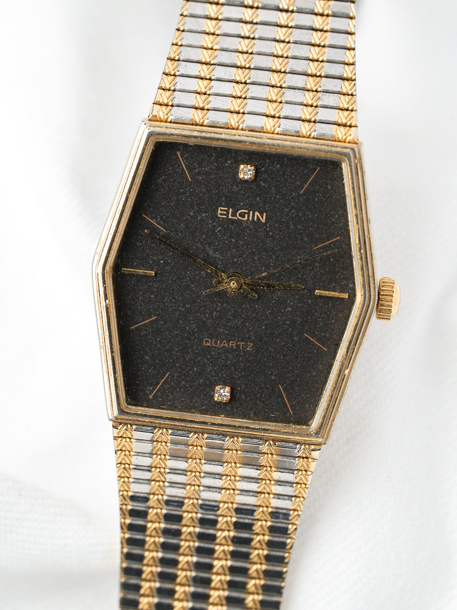 Montre Elgin Hexagonale Bicolore — Cadran Noir Pailleté (1981)