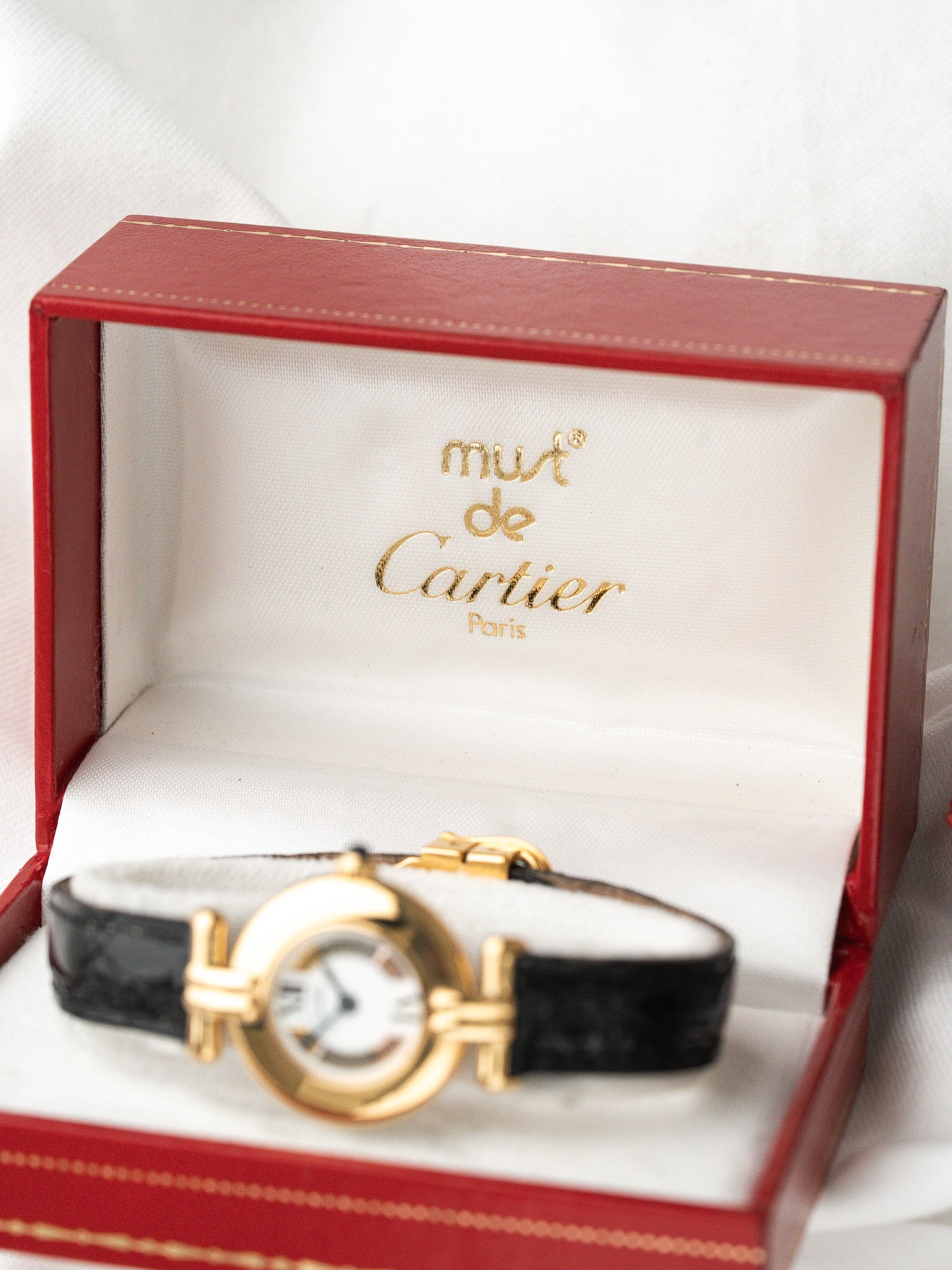 Montre Cartier Must Colisée Vermeil (1994) – Full Set & Bracelet Noir