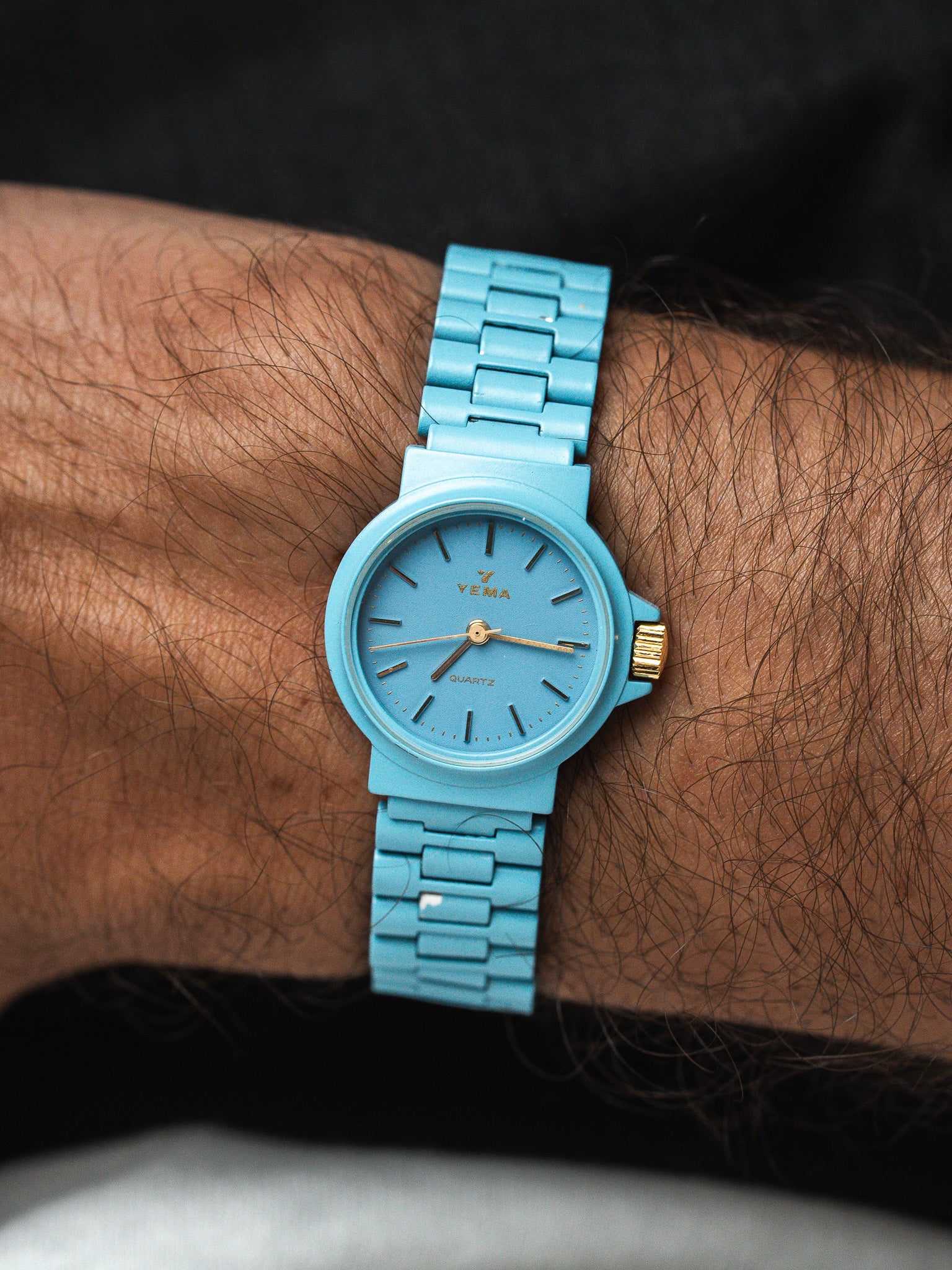 Montre Yema Vintage Turquoise — Laqué Format Mini (1990s)