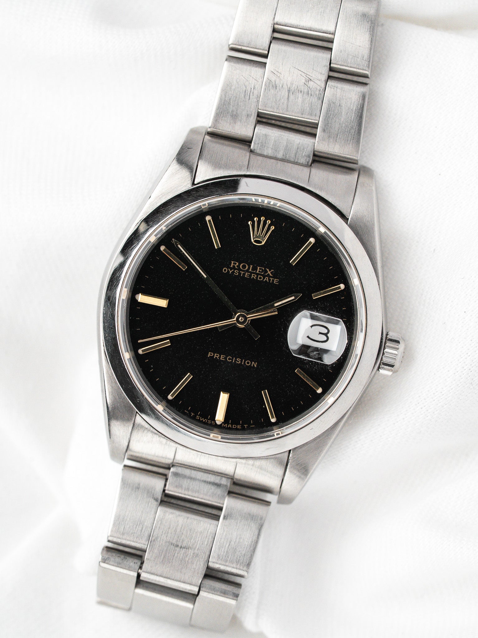 Montre Rolex Vintage Oysterdate 6694 — Cadran Noir Or (1976)