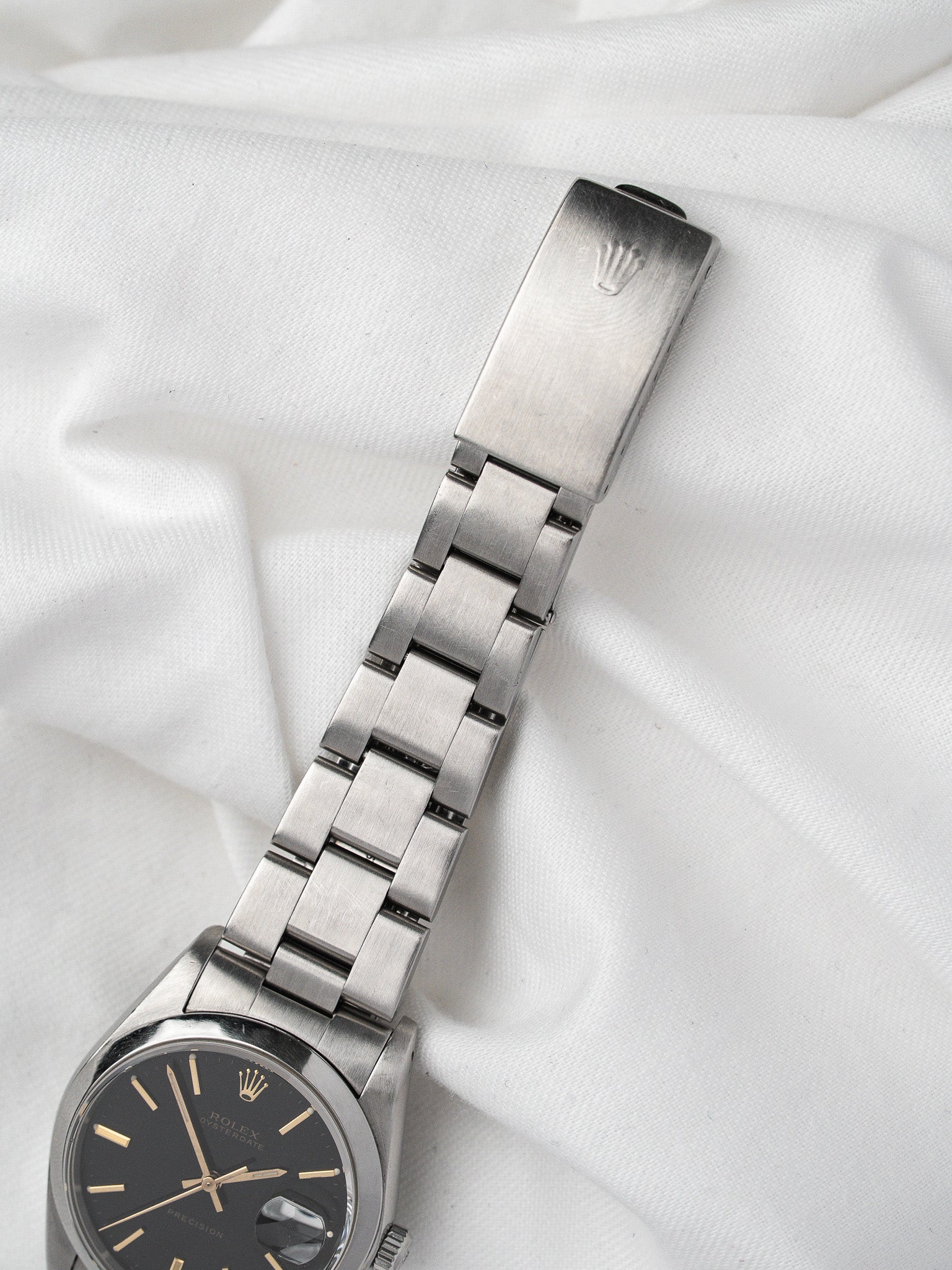 Montre Rolex Vintage Oysterdate 6694 — Cadran Noir Or (1976)