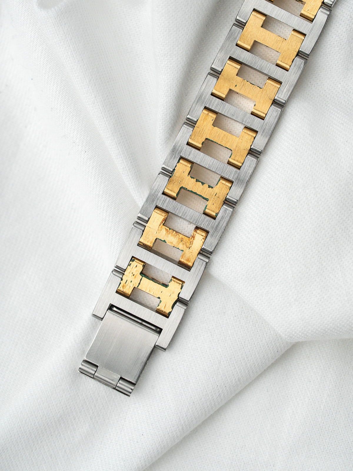 Montre Hermès Clipper 34mm Bicolore — Lunette Rivetée (1990s)