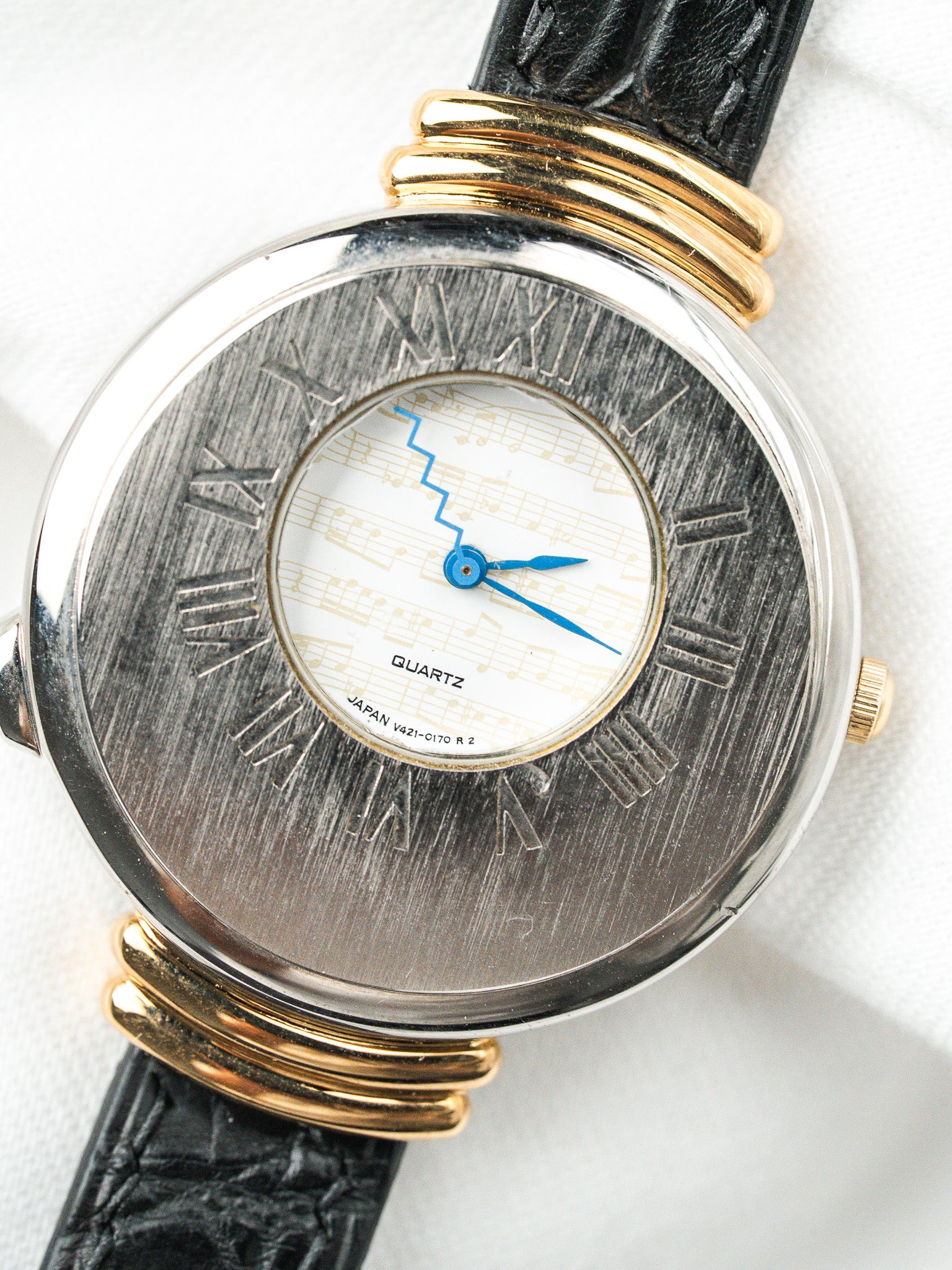 Montre Seiko Mélodie V421-0040 — Cadran Partition Aiguilles Éclair (1990)