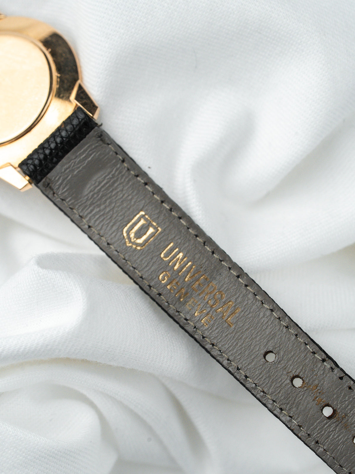 Universal Genève Vintage Uhr - 18 Karat Roségold Extra Flach (1964)