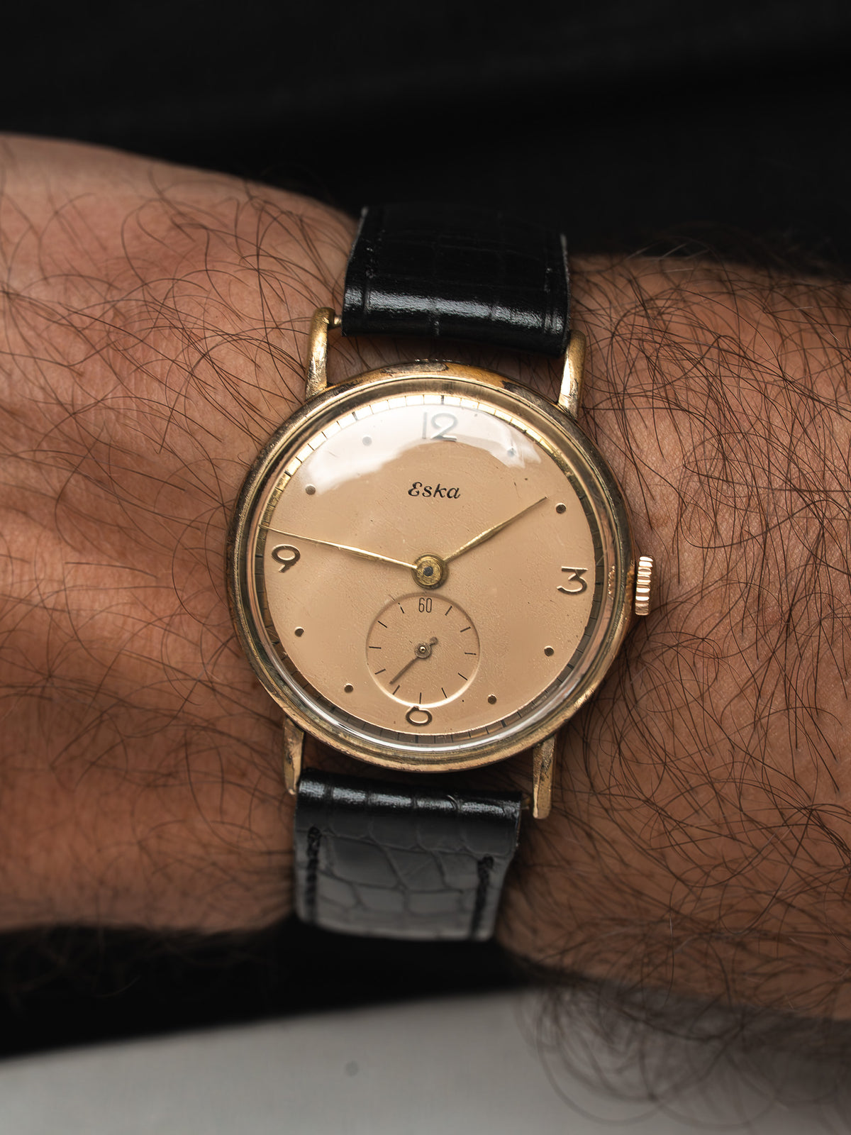 Eska Watch Goldplattiert mit Tropfenhörnern — Lachsfarbenes Zifferblatt (1950s)