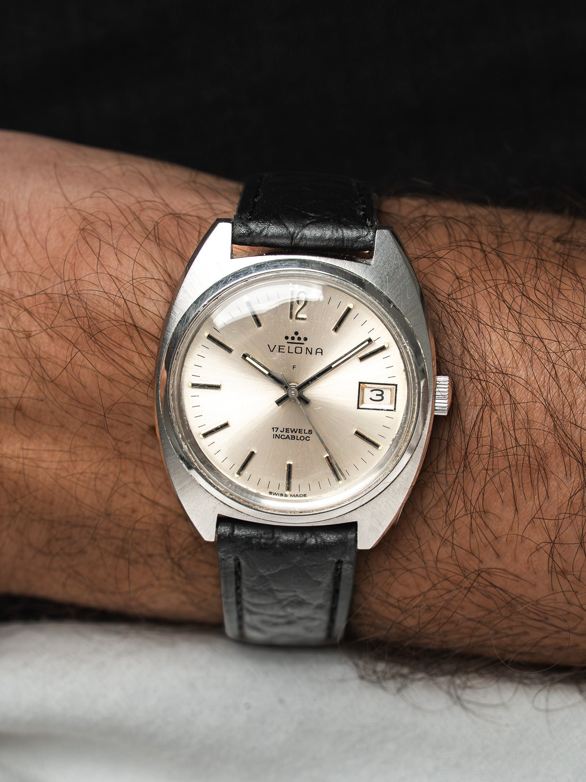 Velona Coussin Watch Acciaio 37mm — Argentato soleil, Data (1970s)