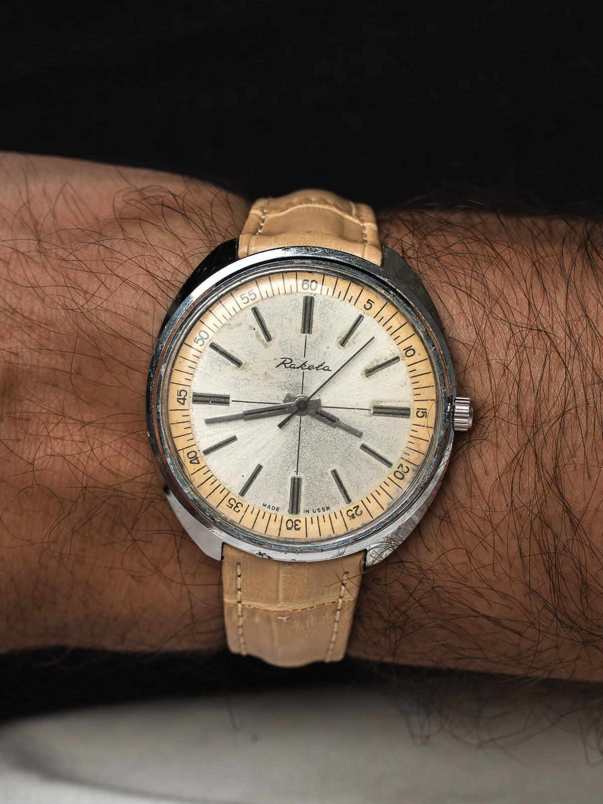 Raketa USSR Watch — Crosshair, Numbered Minute Track (1970s)