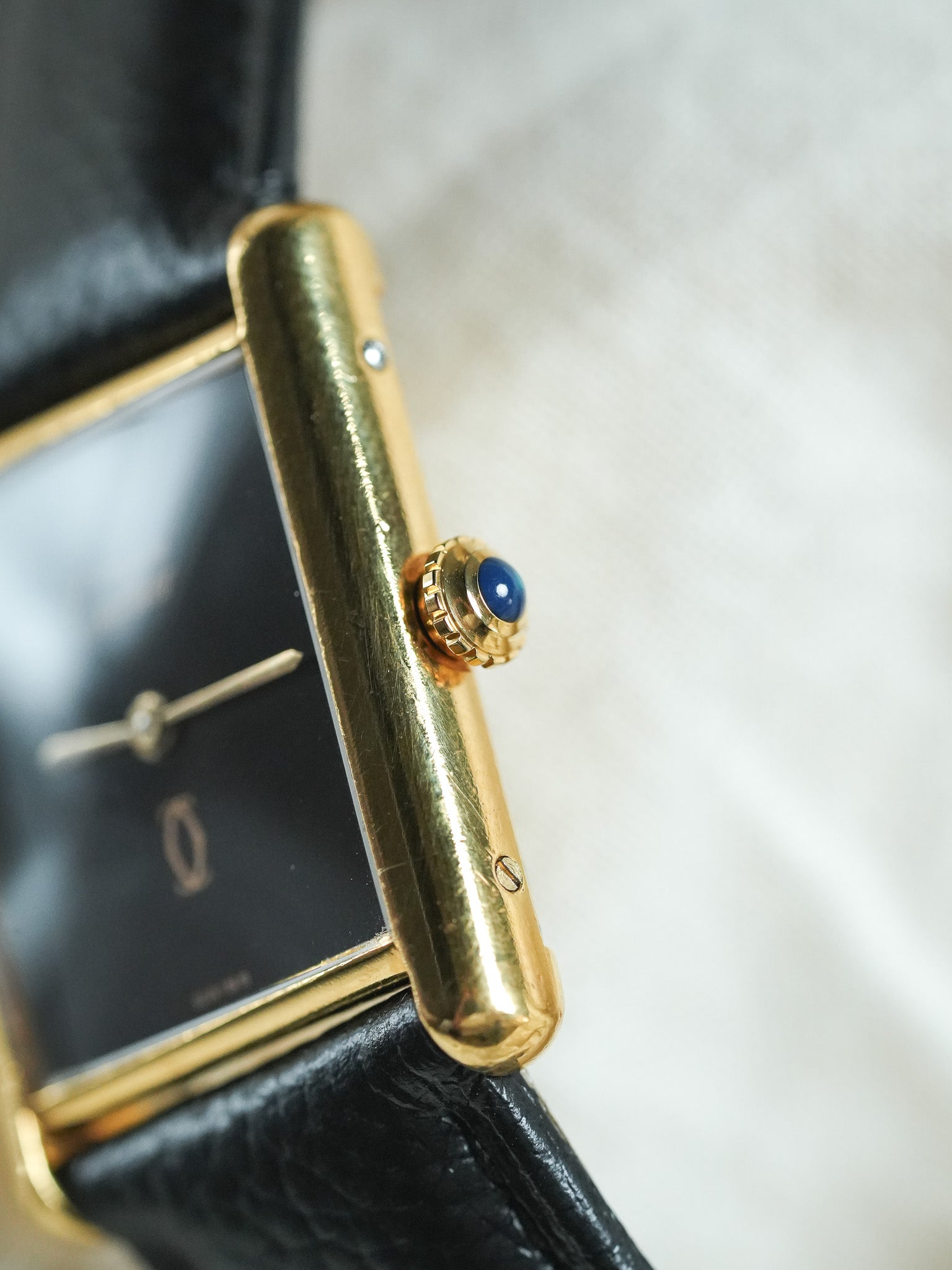 Cartier - Tank Must de Cartier 23x30 Vermeil Cadran Noir laqué Boucle Déployante - 1980s