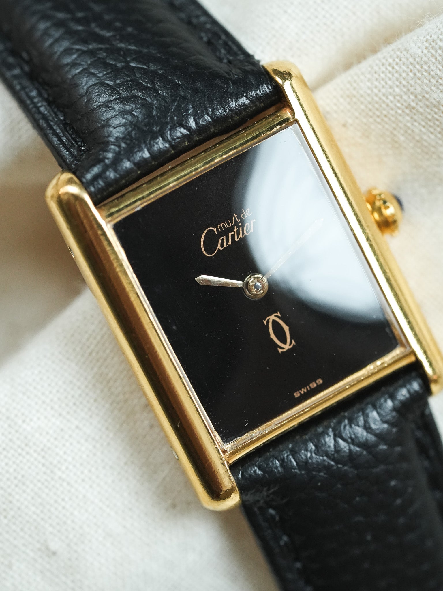 Cartier - Tank Must de Cartier 23x30 Vermeil Cadran Noir laqué Boucle Déployante - 1980s
