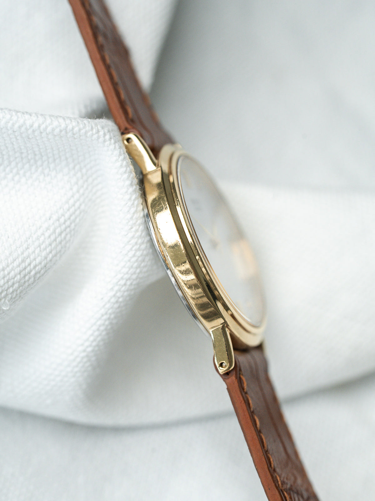 Lunette fine plaquée or - Montre Seiko 7N01-7001 - Atelier Victor