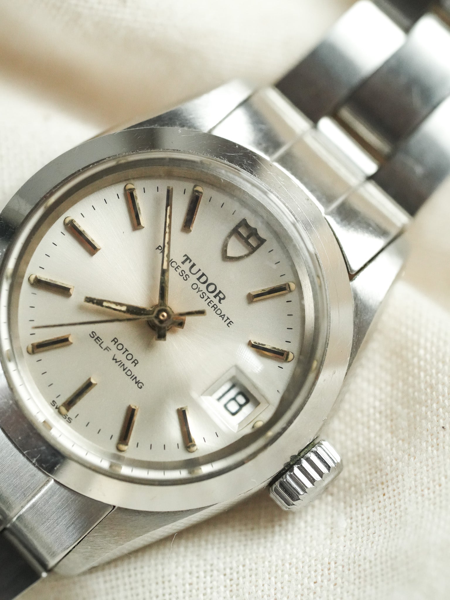 Tudor x Rolex - Princess Oysterdate 24mm Automatique Acier référence 92400 - 1985